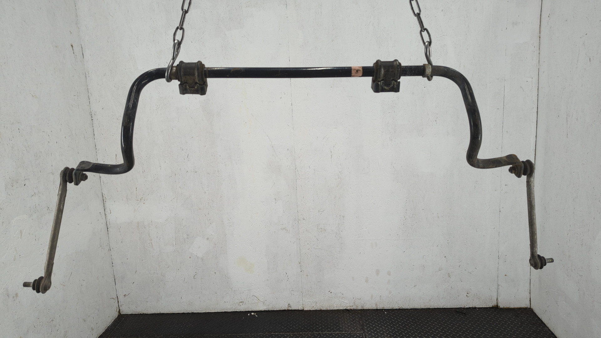 Стабилизатор передний