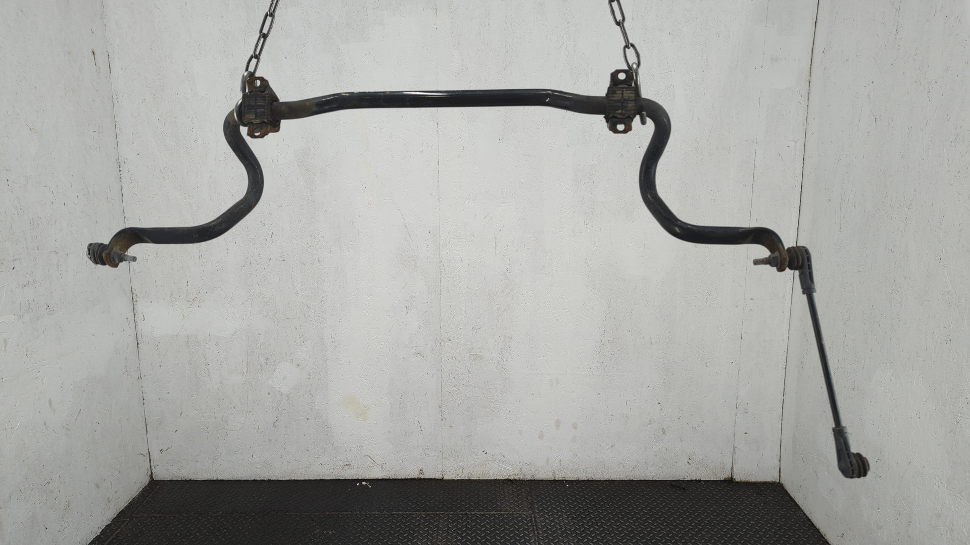 Стабилизатор передний