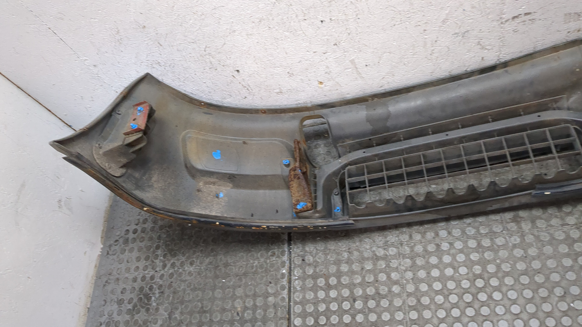 Бампер передний