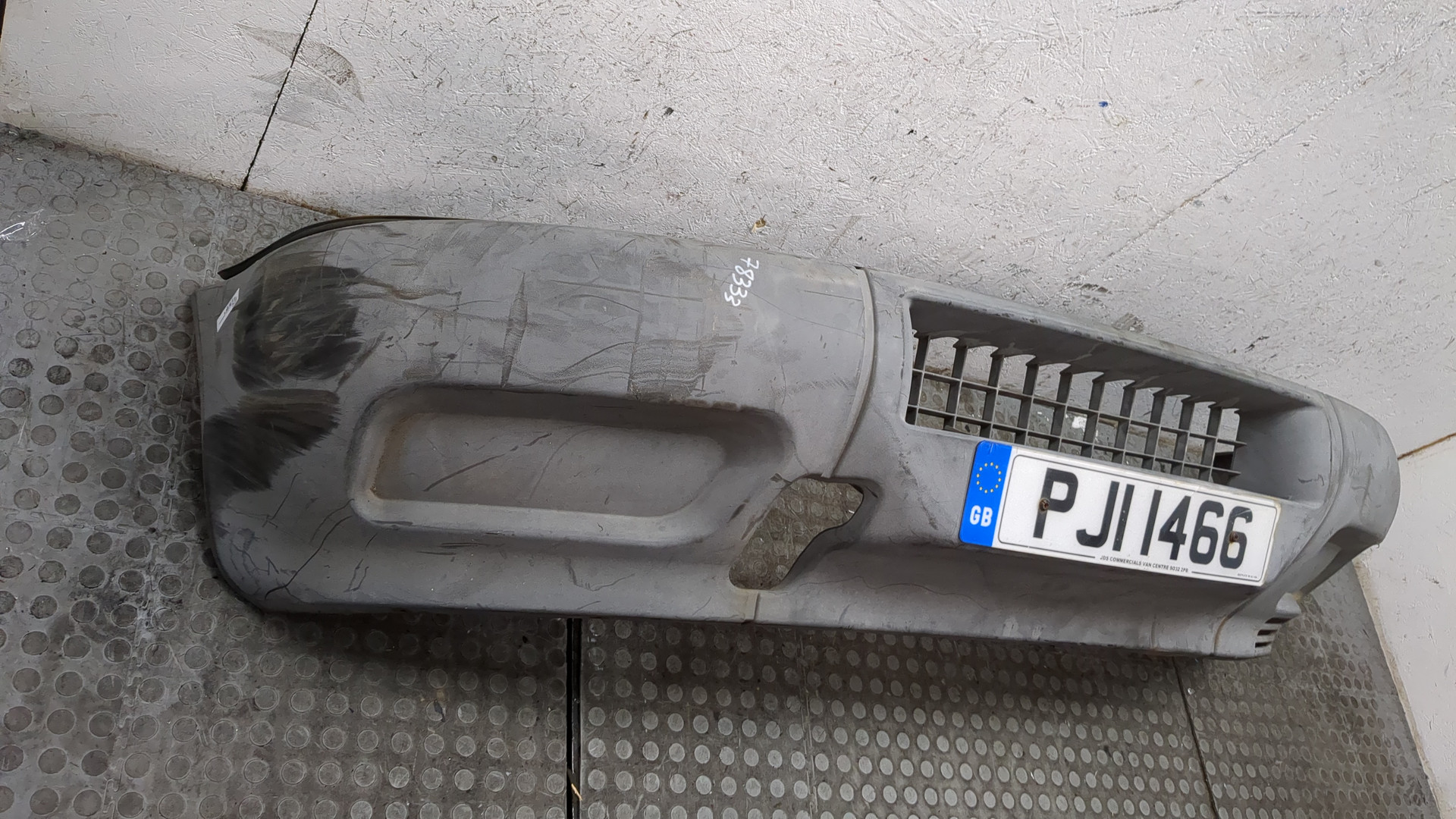 Бампер передний