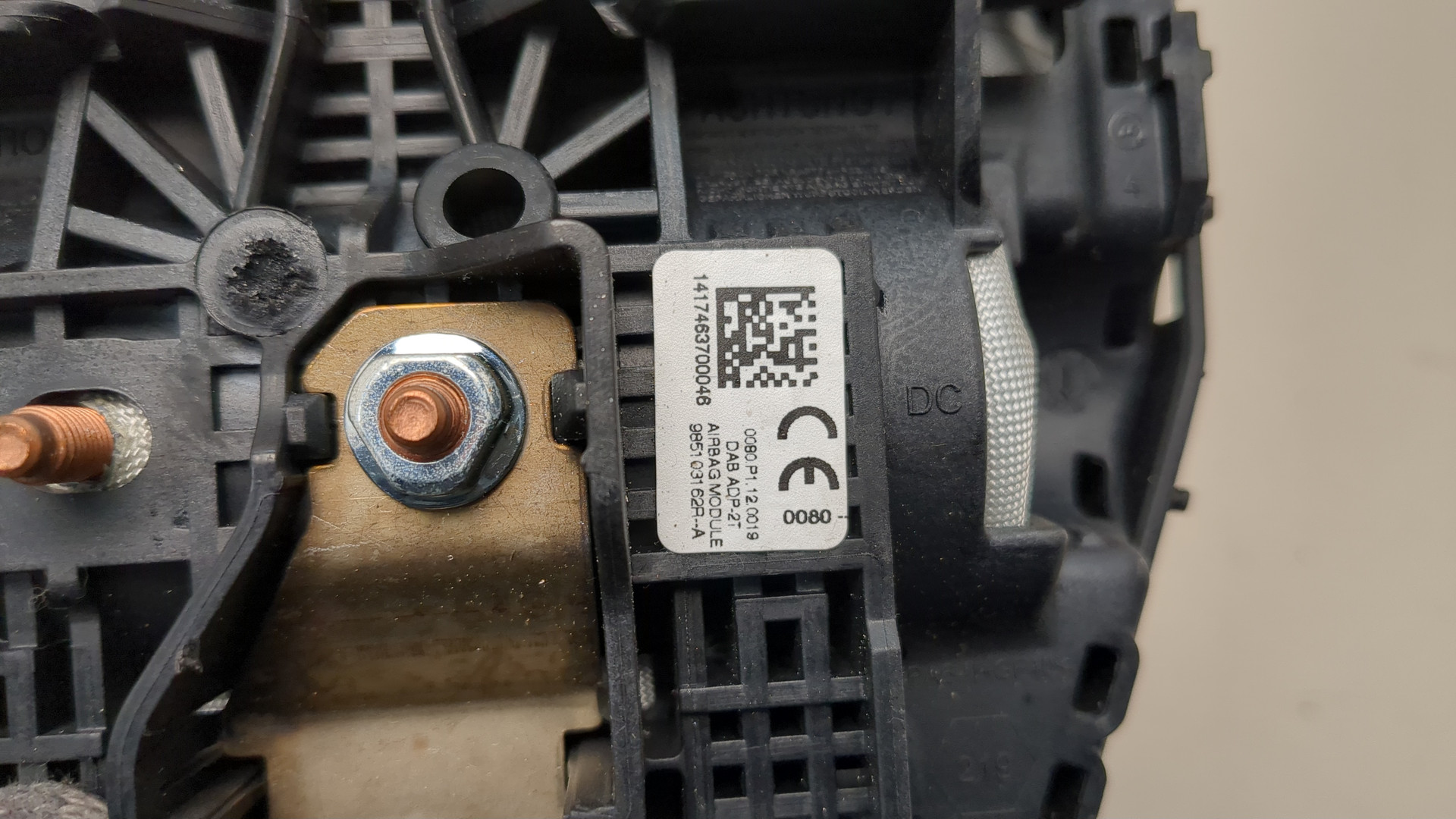 Подушка безопасности в рулевое колесо