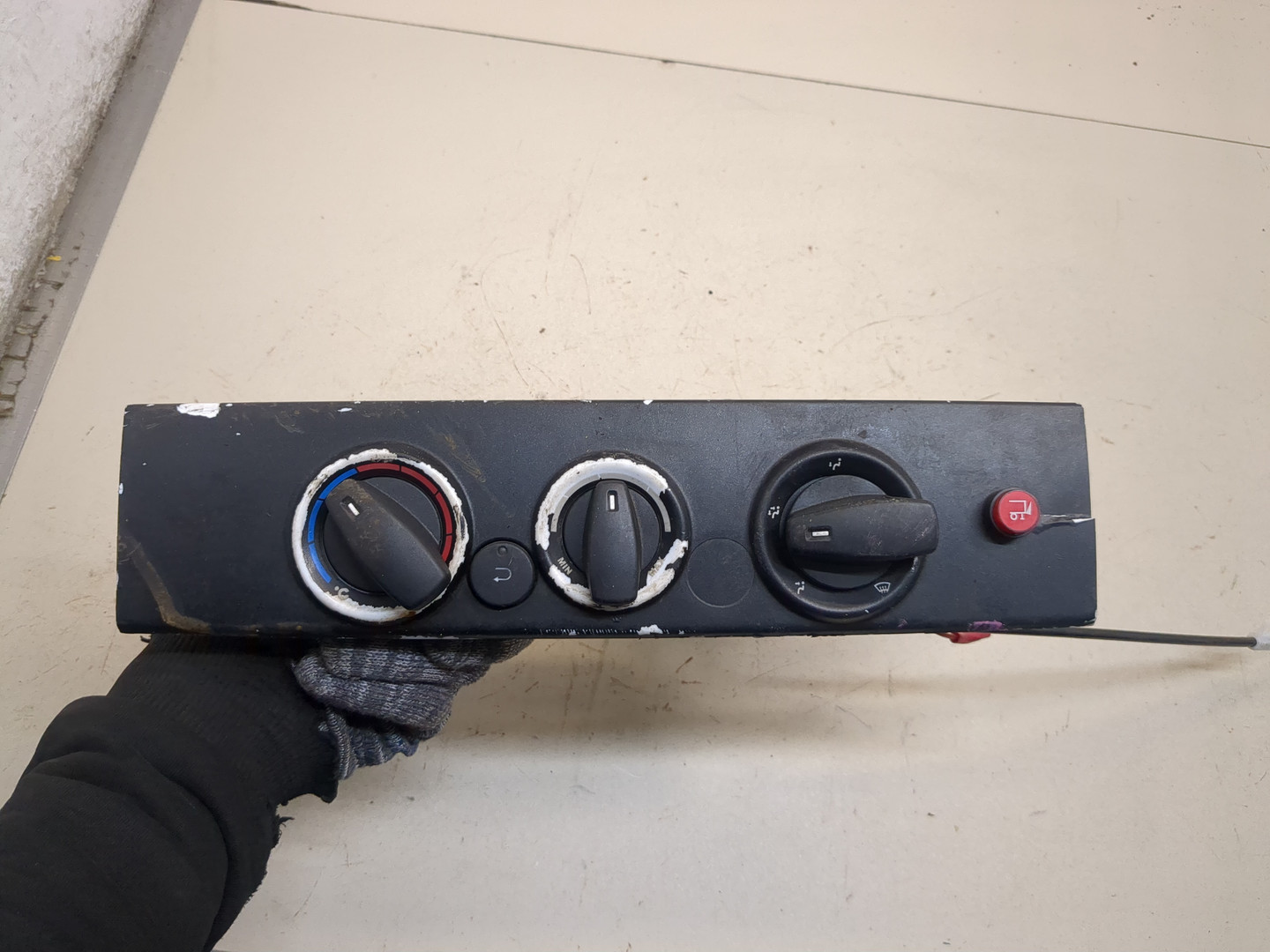 Переключатель отопителя