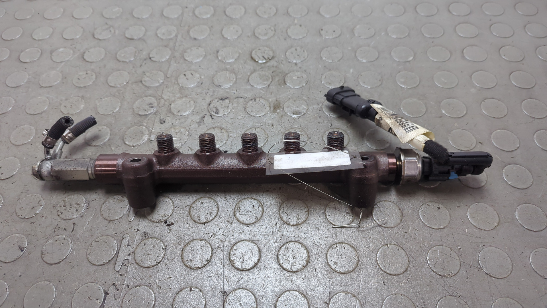 Рейка топливная (рампа)