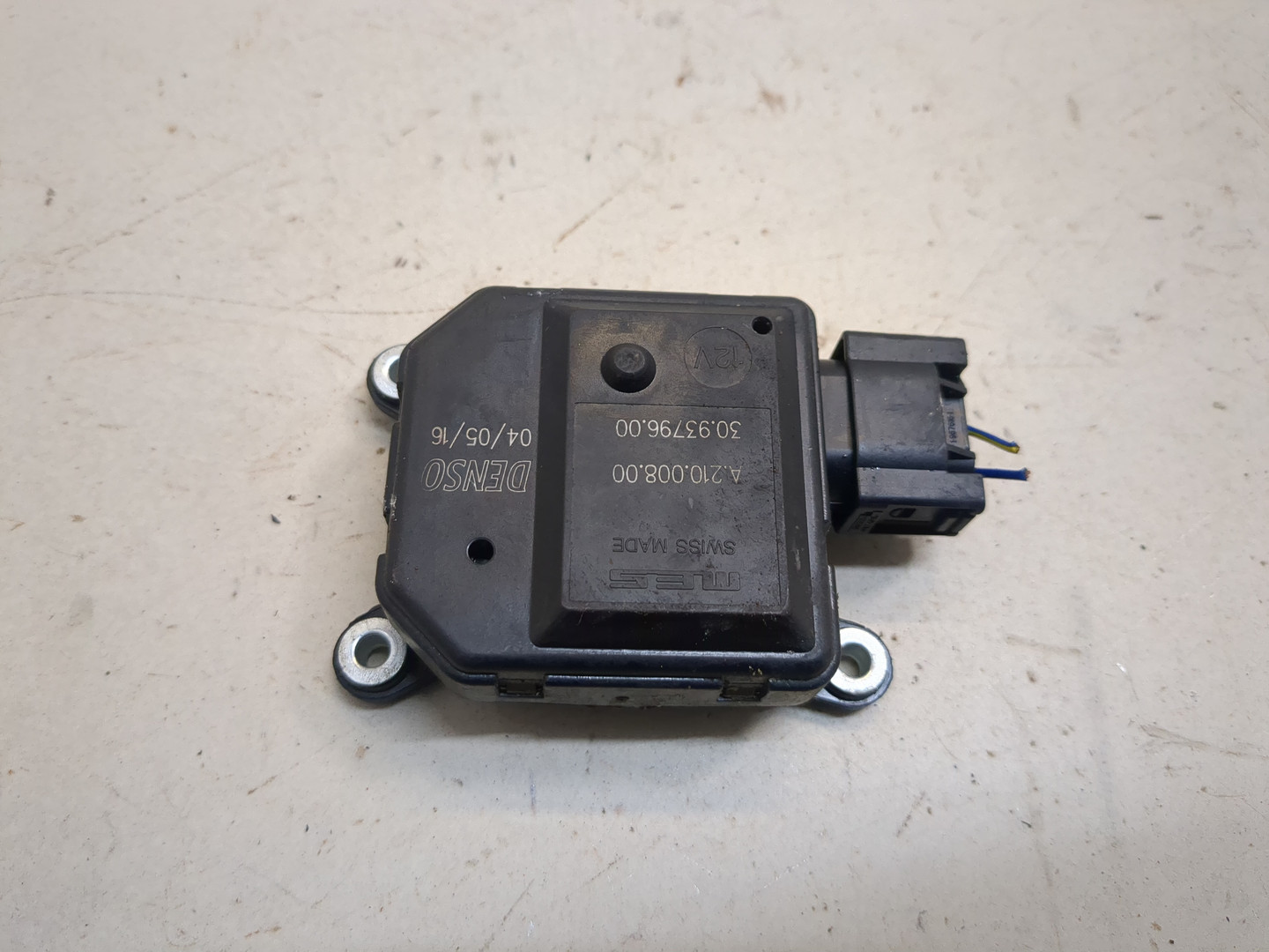 Моторчик заслонки печки