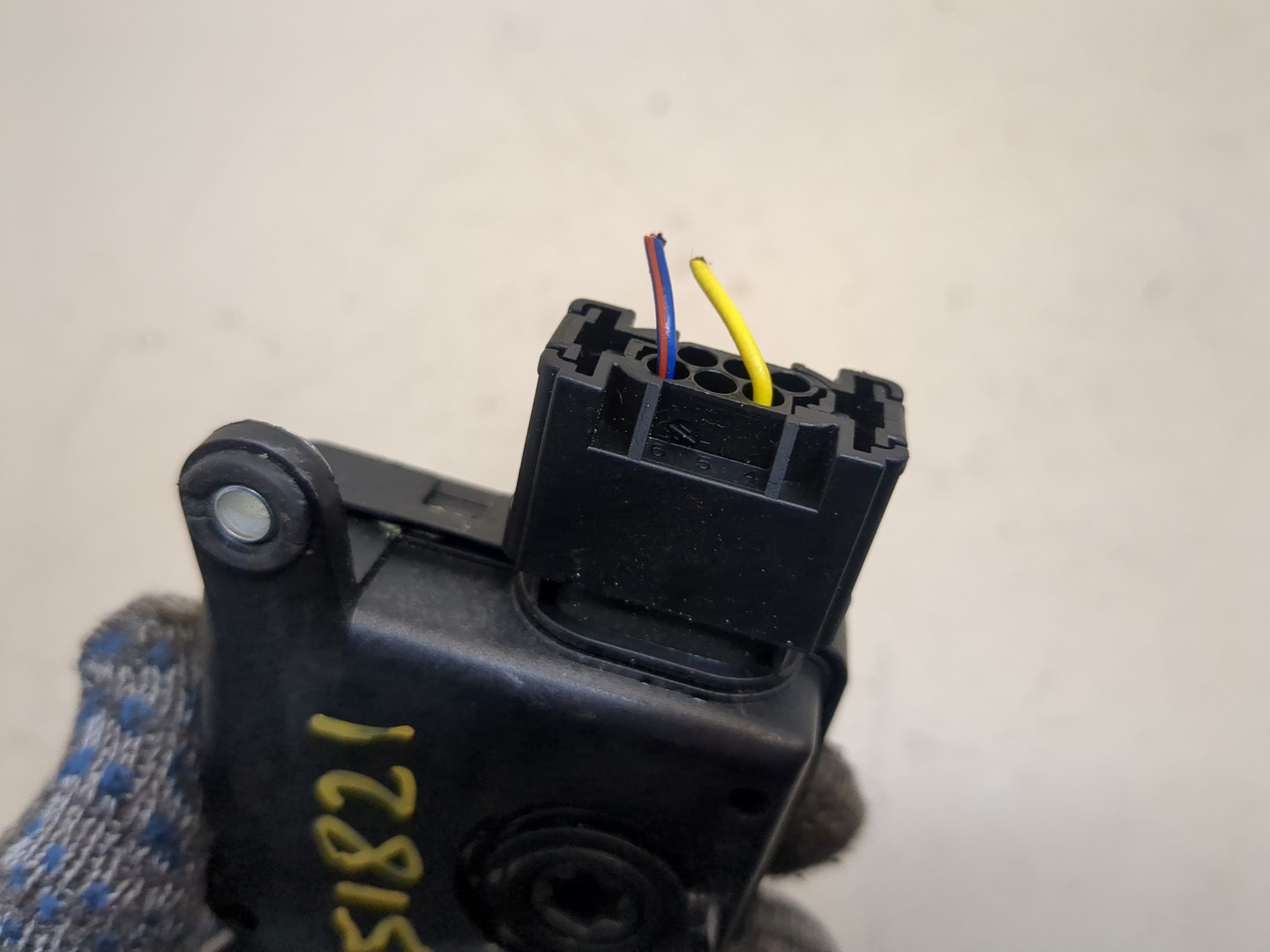 Моторчик заслонки печки