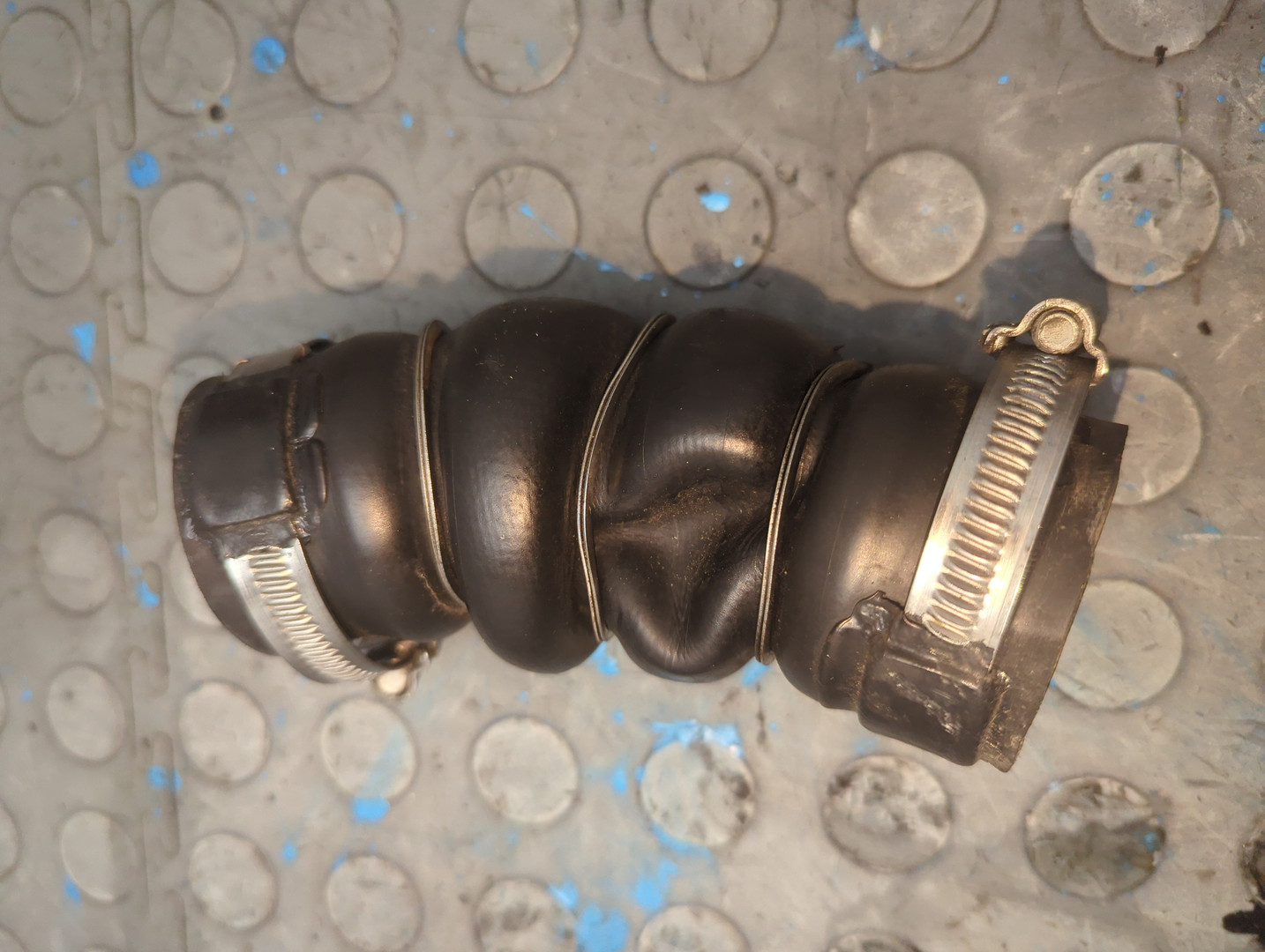 Патрубок интеркулера