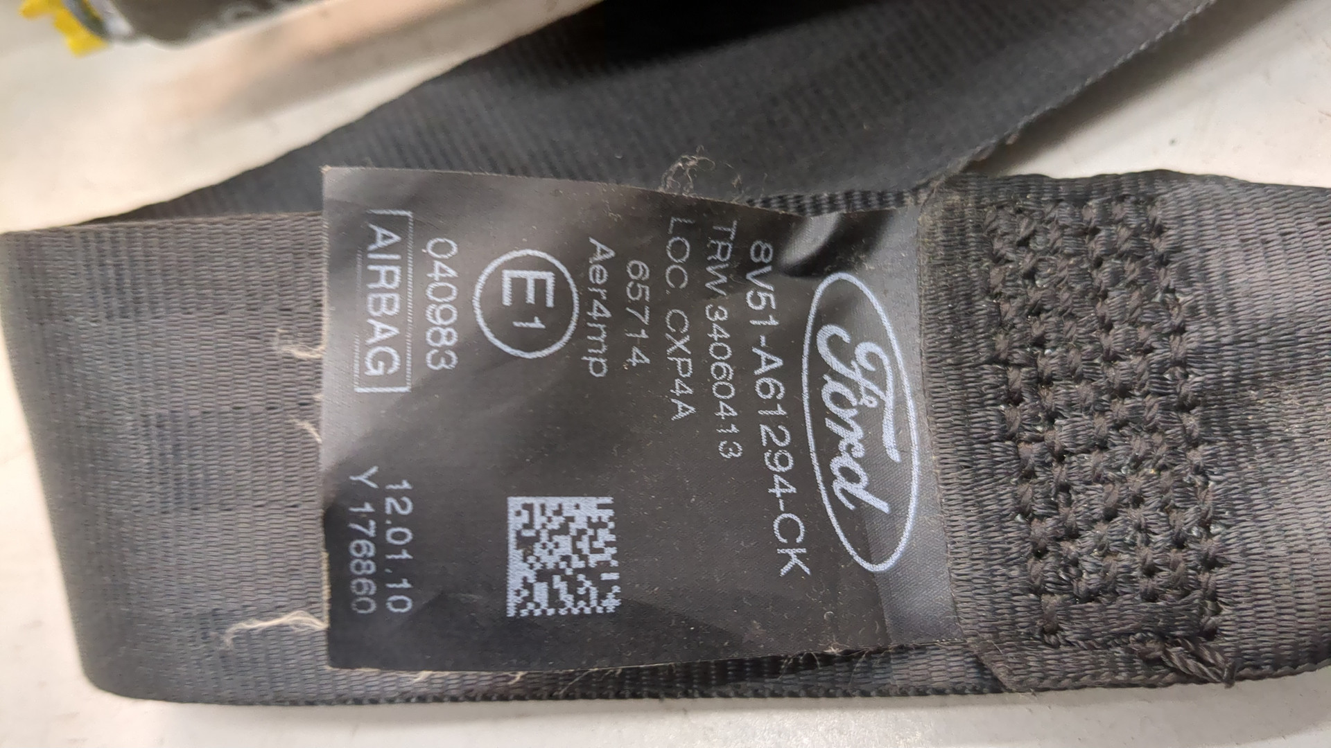 Ремень безопасности