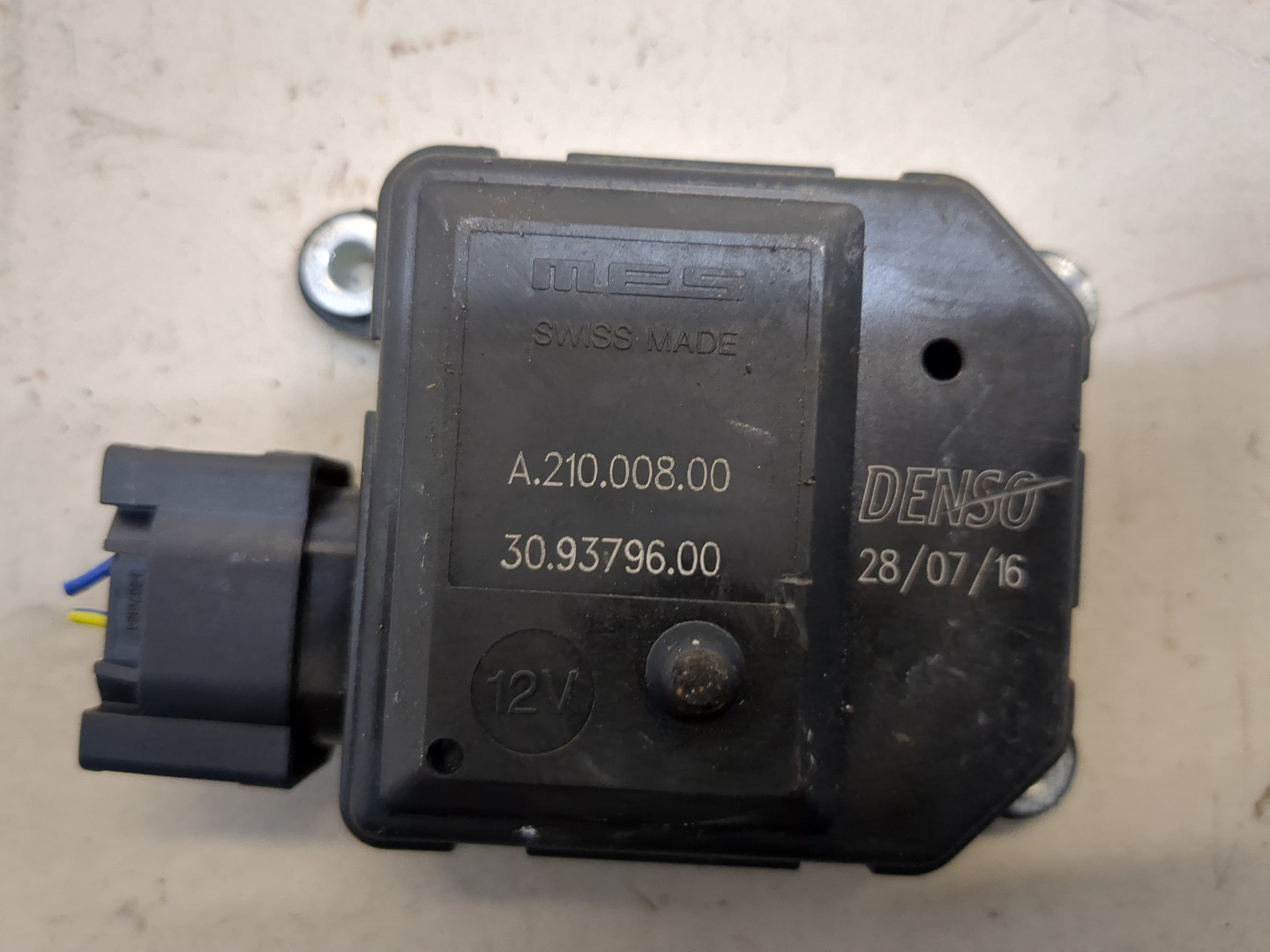 Моторчик заслонки печки