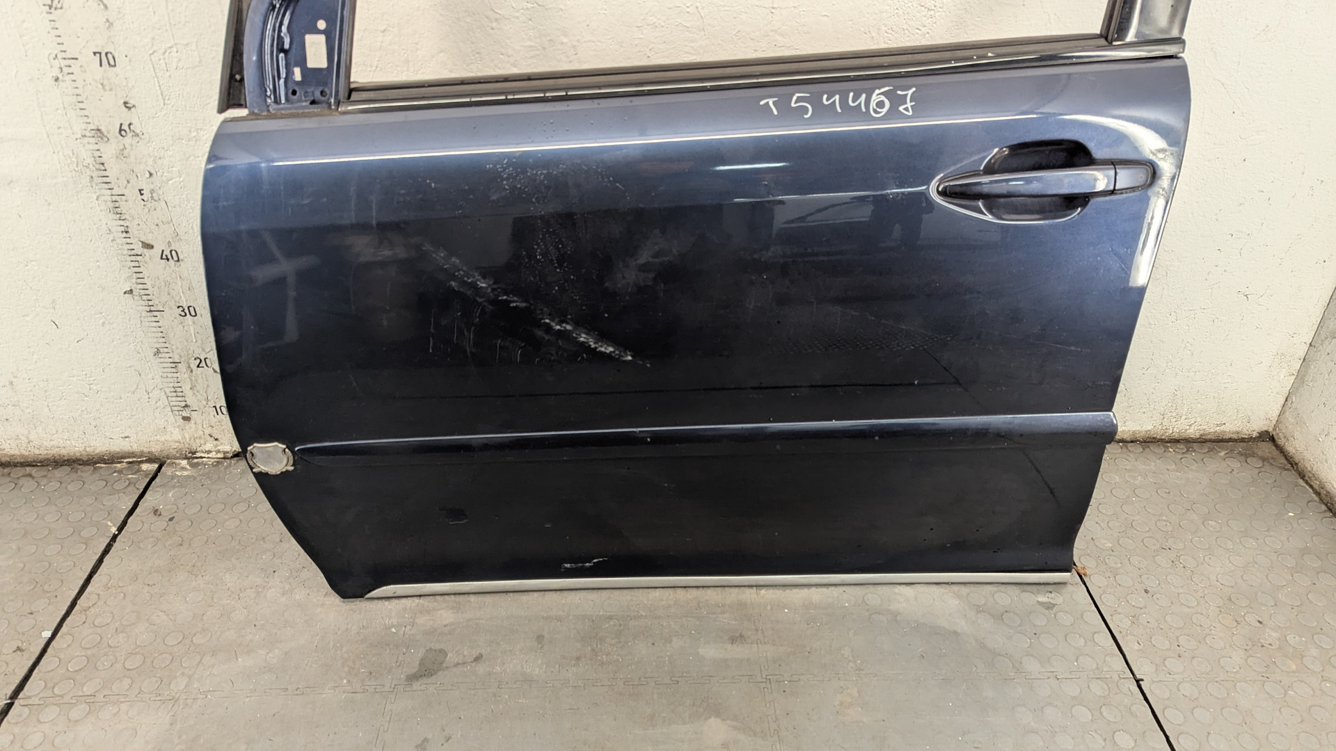Дверь передняя левая