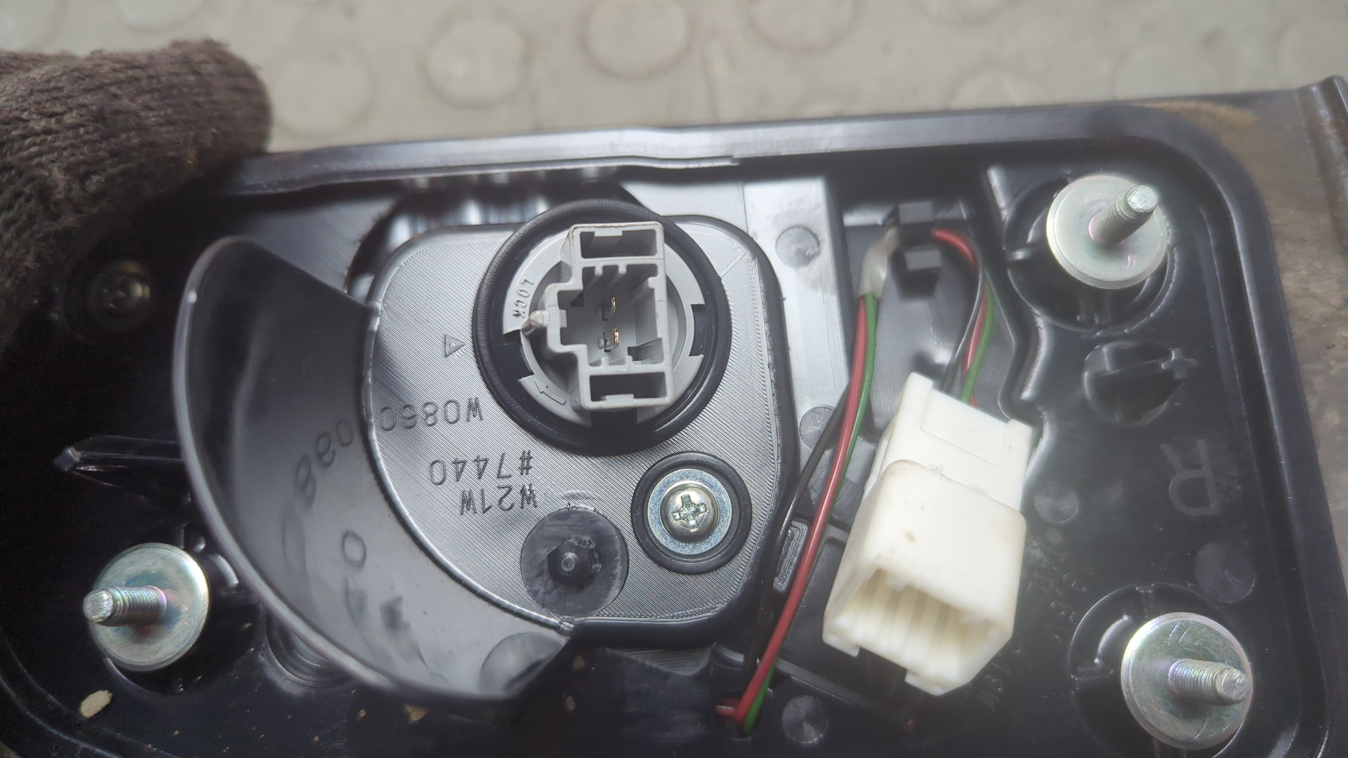 Фонарь задний внутренний правый