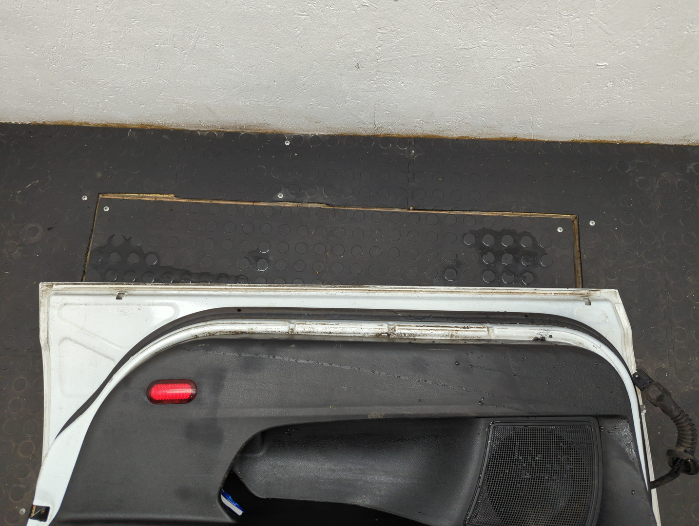 Дверь передняя правая