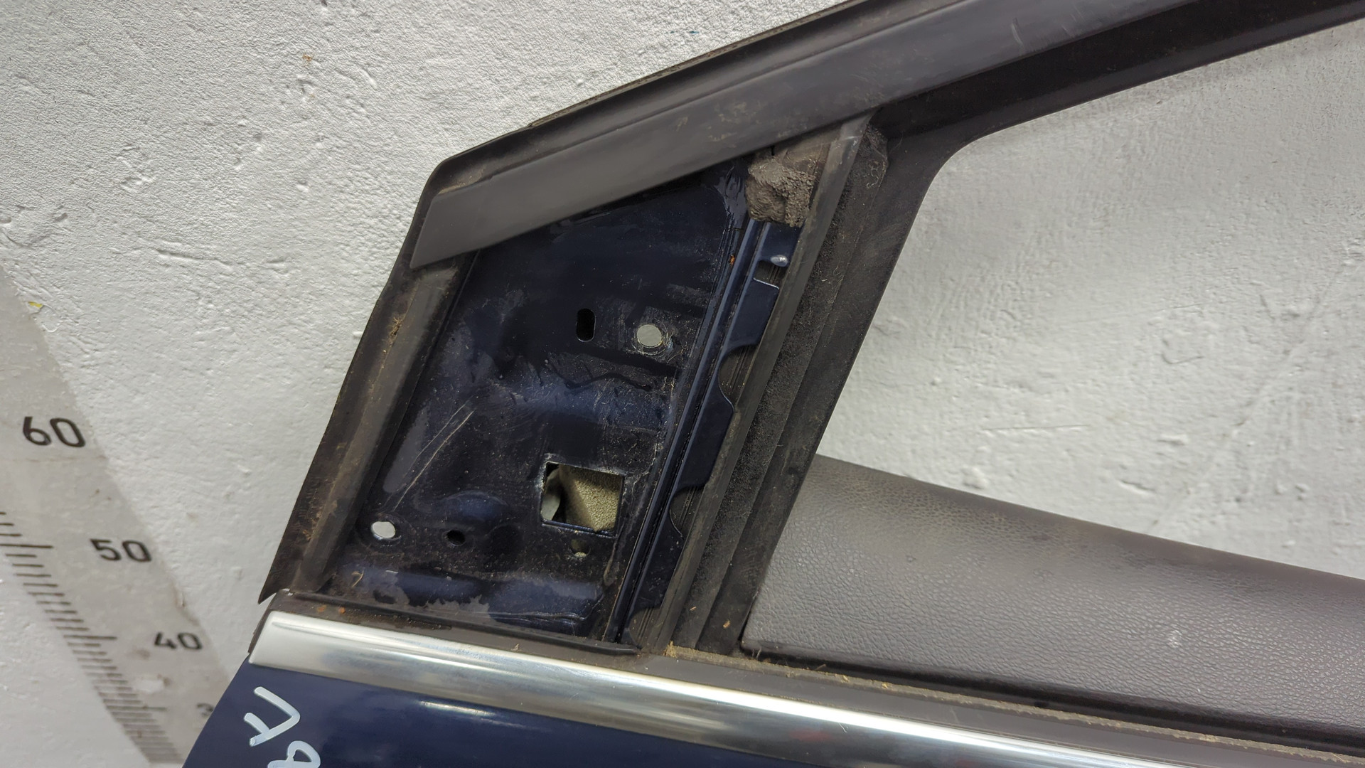 Дверь передняя левая