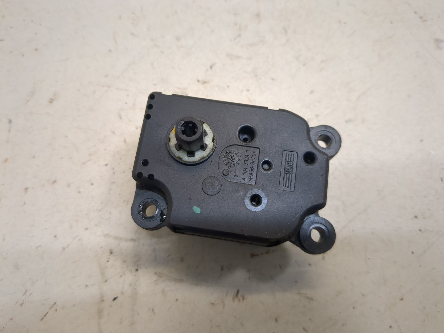 Моторчик заслонки печки