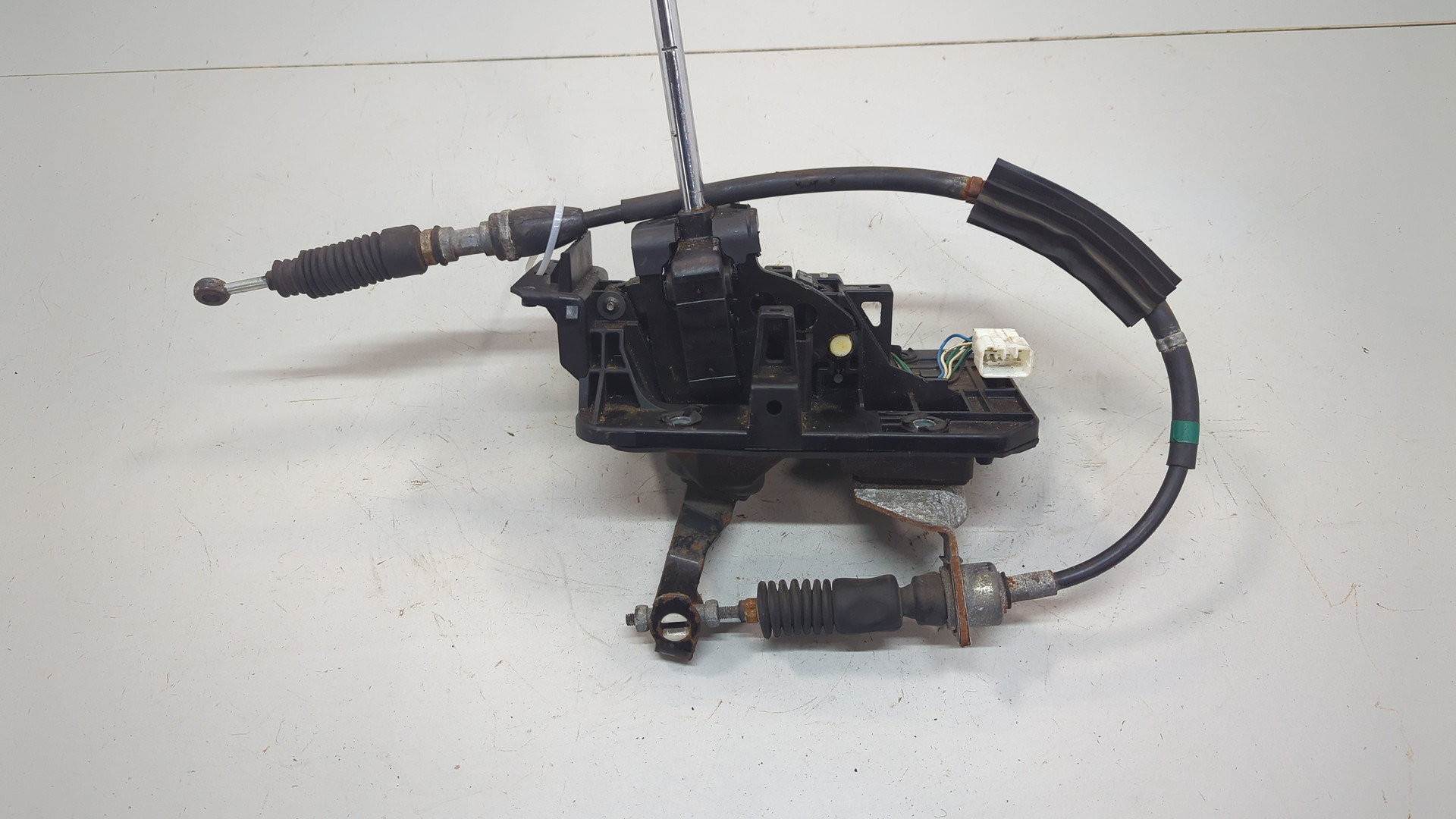 Кулиса МКПП / АКПП