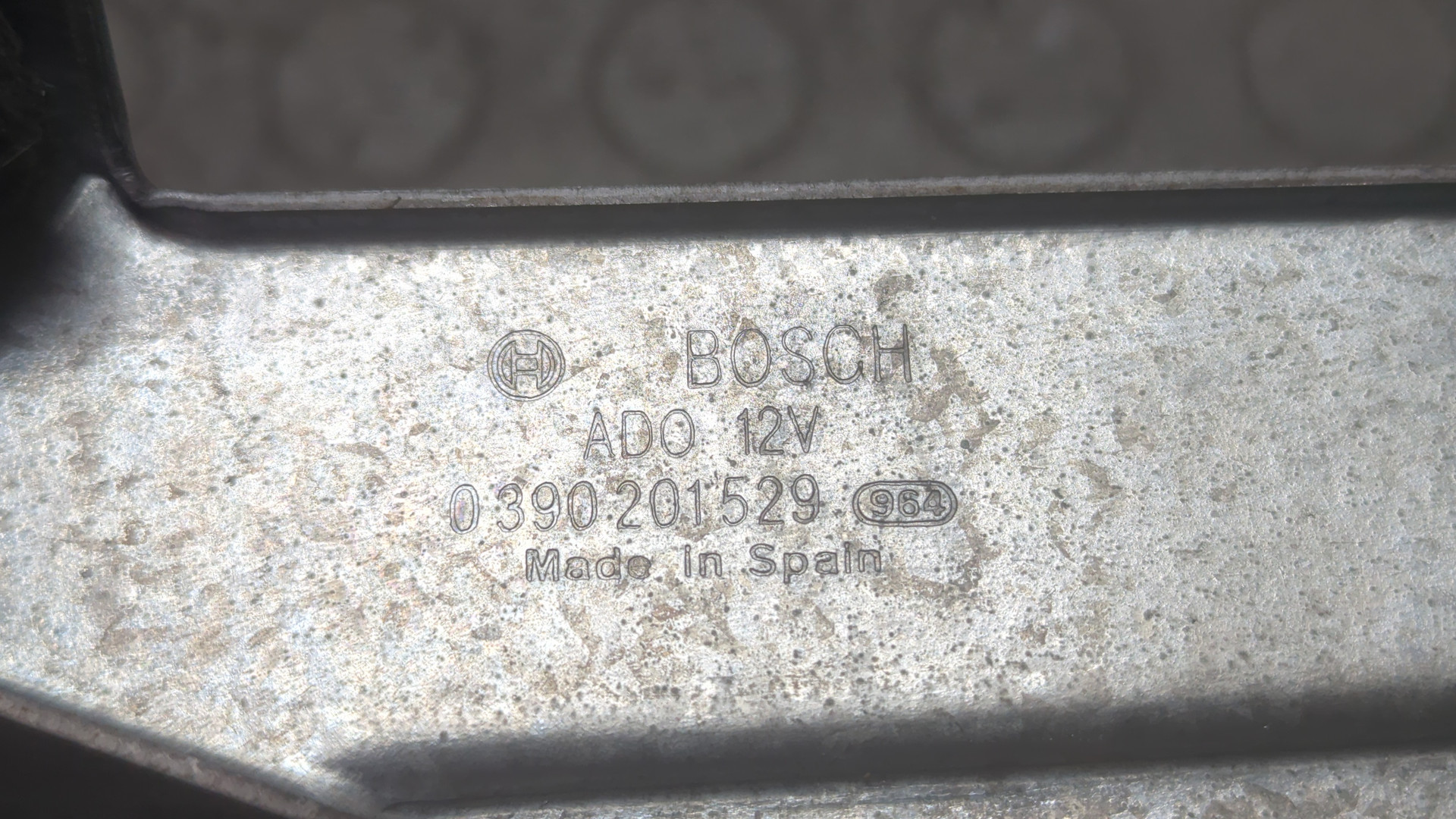 Моторчик стеклоочистителя задний