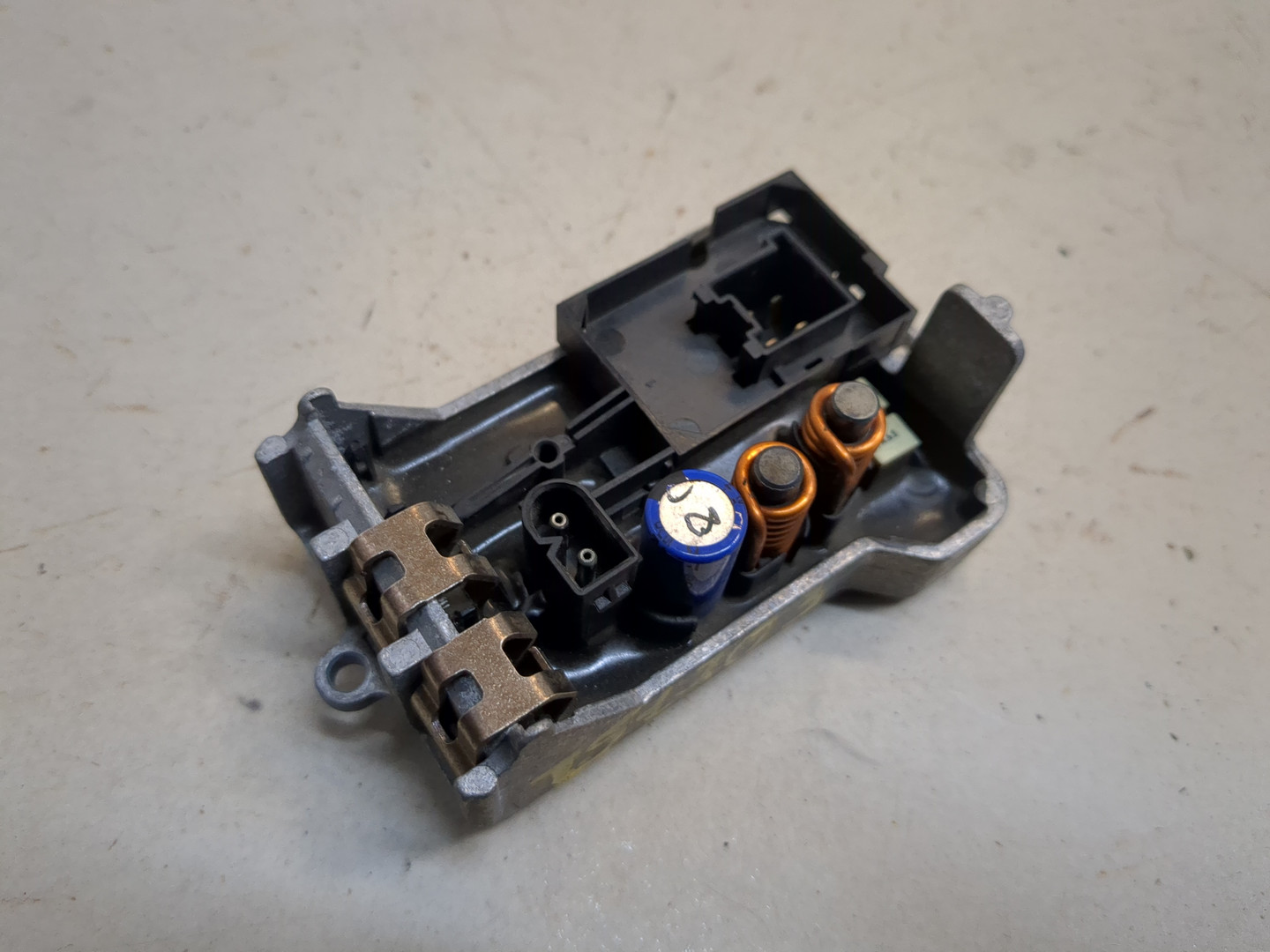 Реле вентилятора радиатора