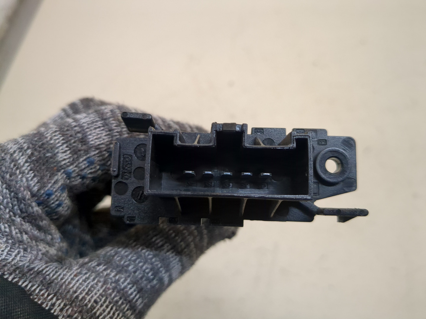 Резистор отопителя