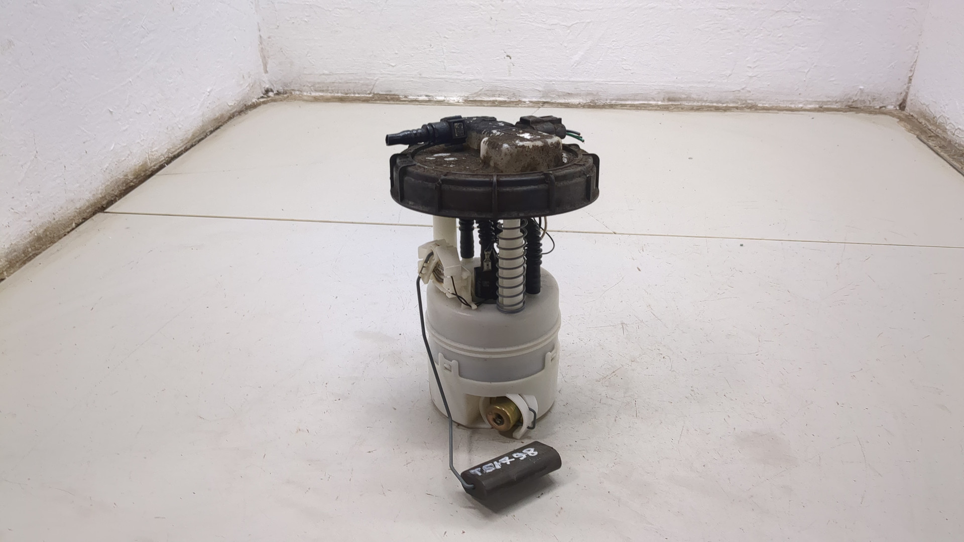 Насос топливный электрический