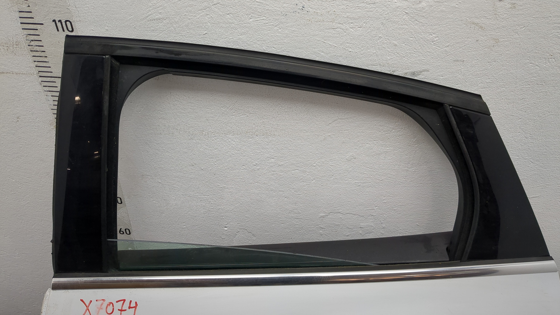 Дверь задняя левая