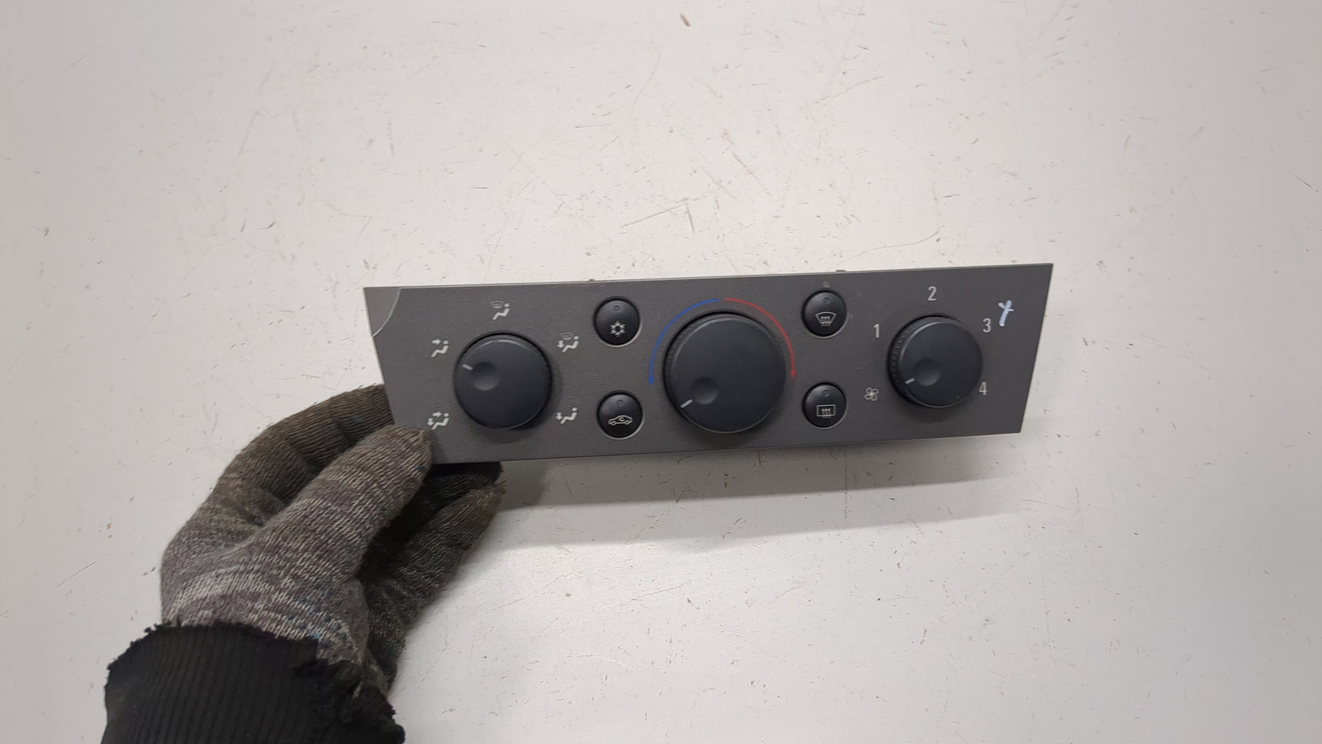 Переключатель отопителя