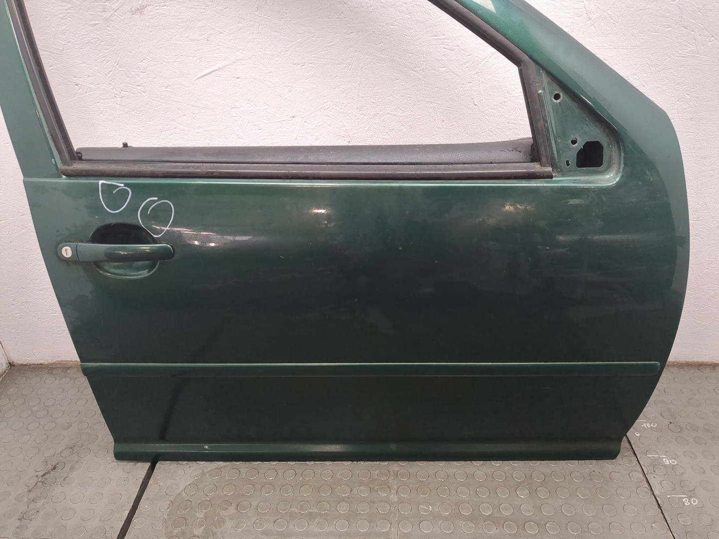 Дверь передняя правая