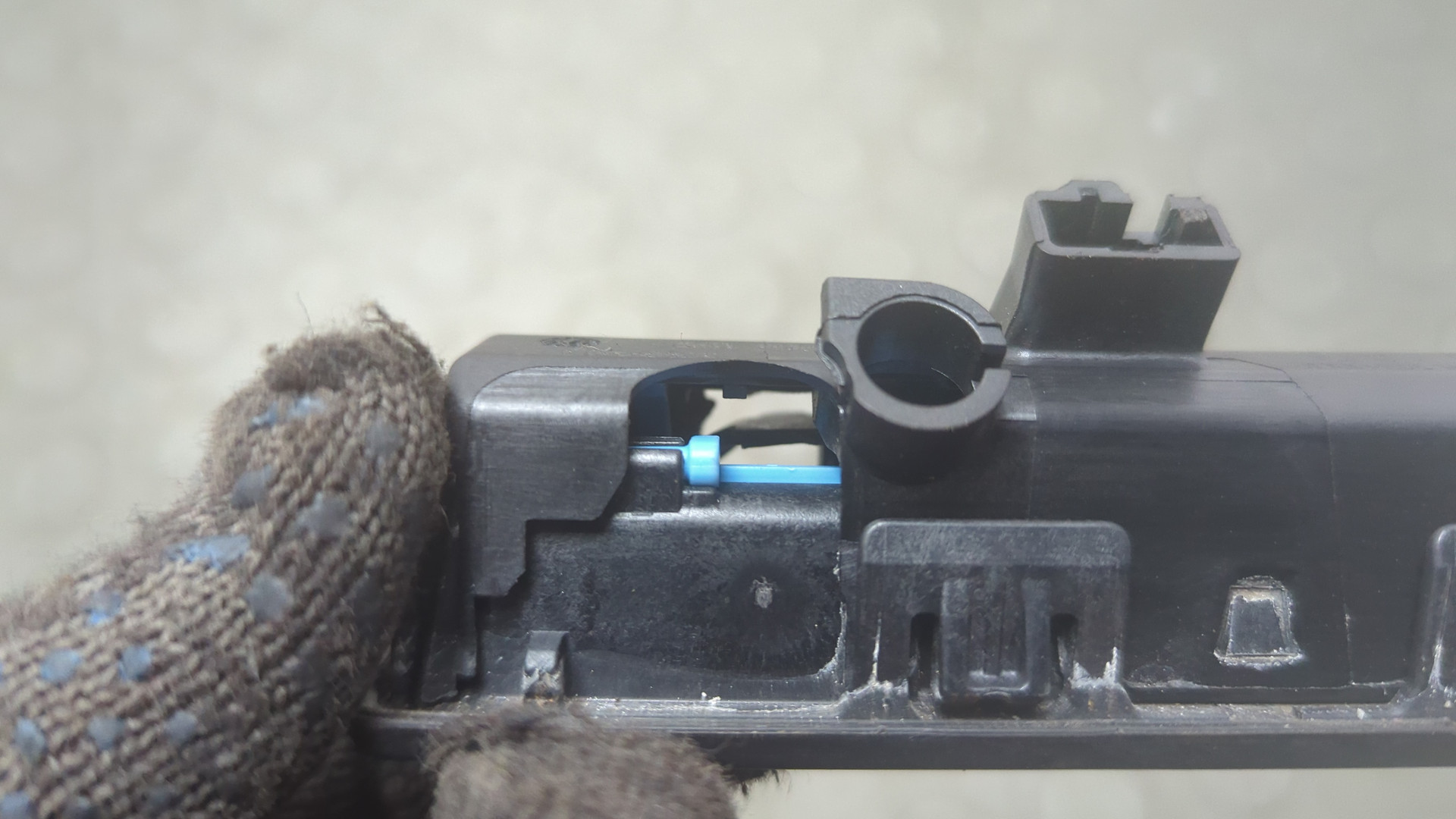 Кнопка открывания багажника