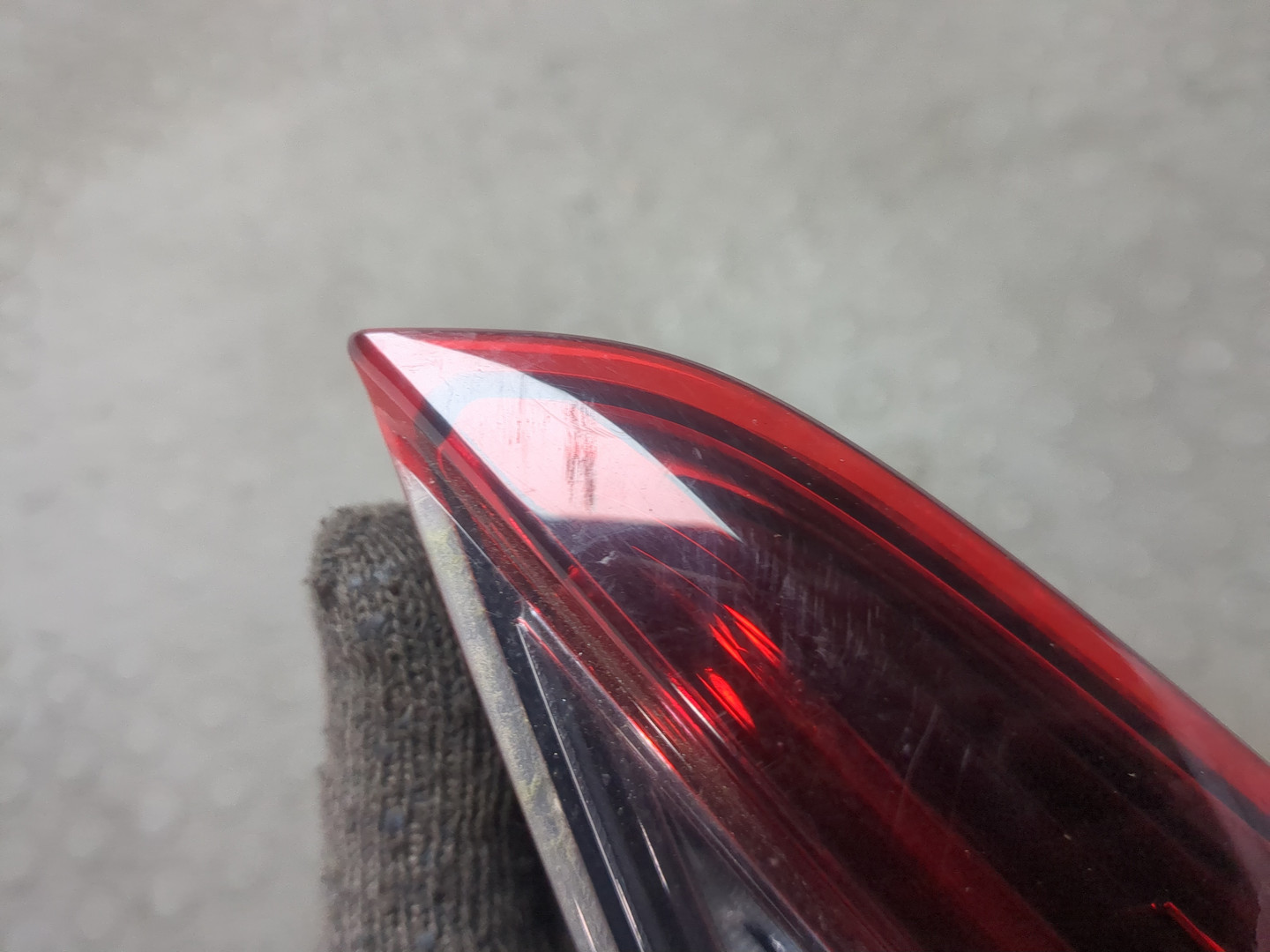 Фонарь задний внутренний правый