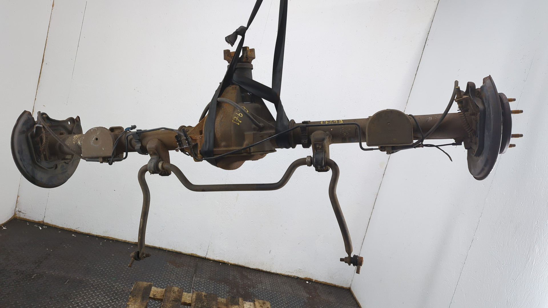 Мост задний