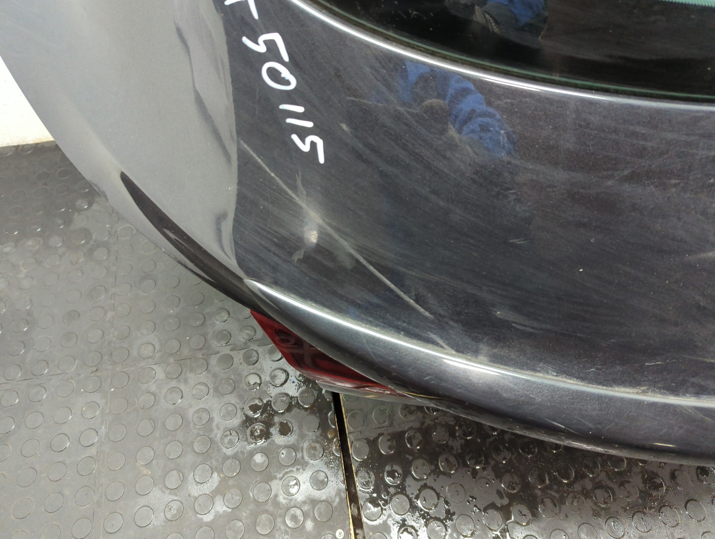 Дверь багажника