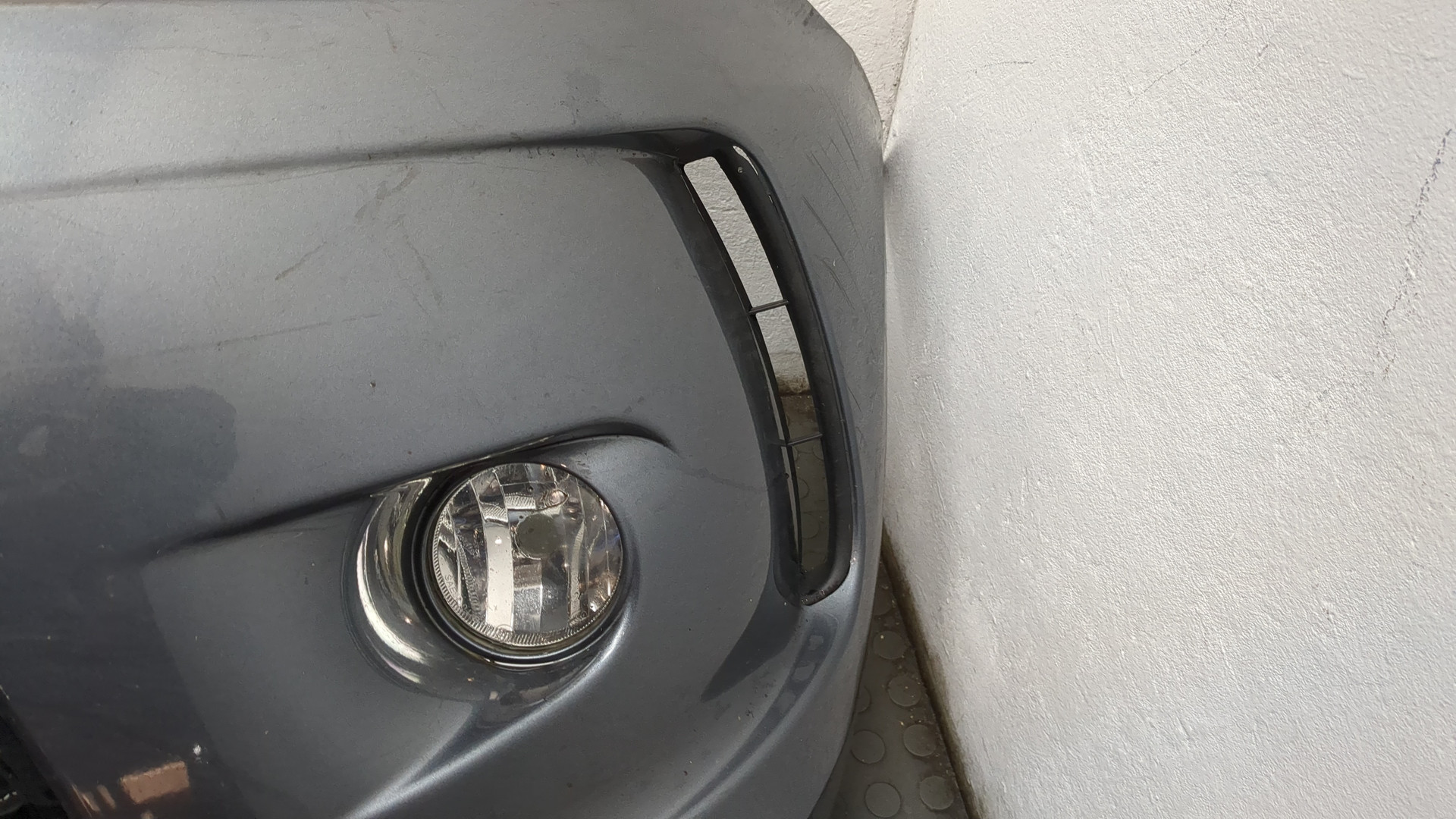 Бампер передний