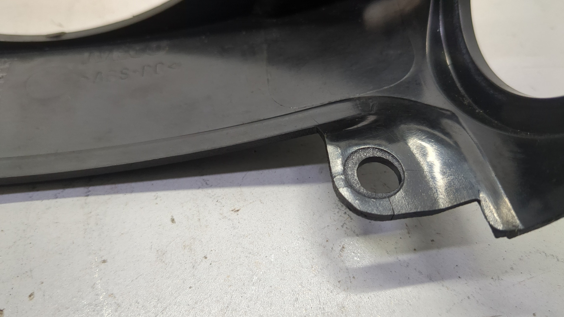 Кожух рулевой колонки