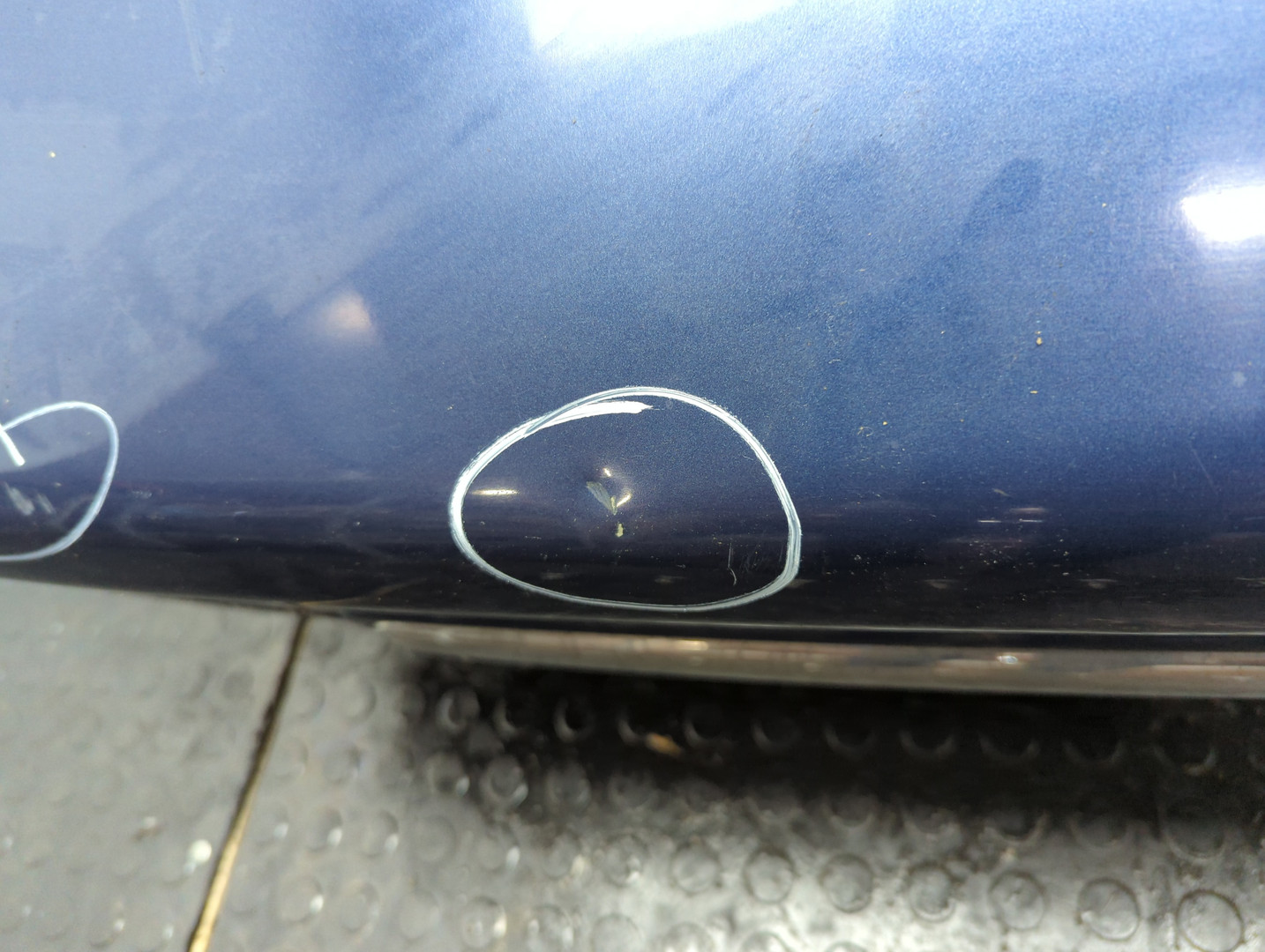 Дверь багажника