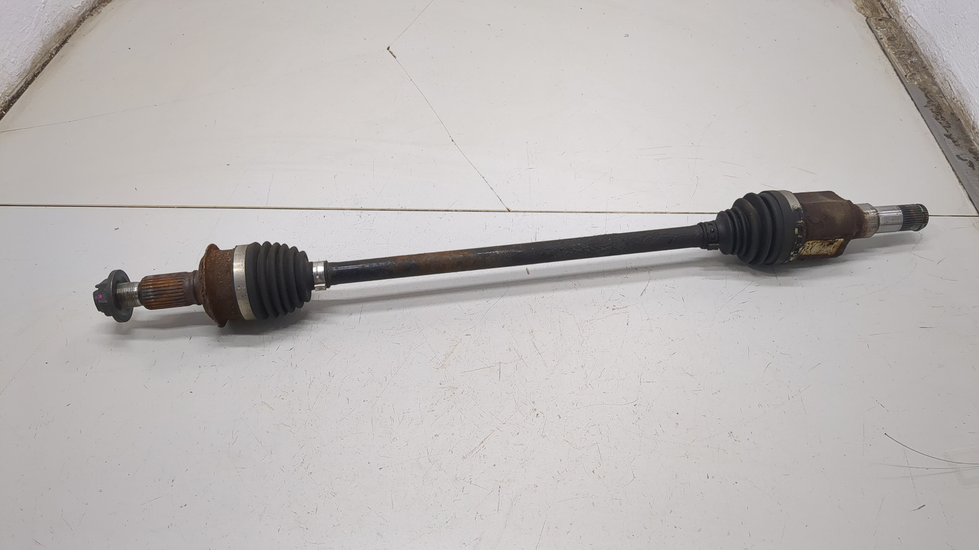 Полуось задняя