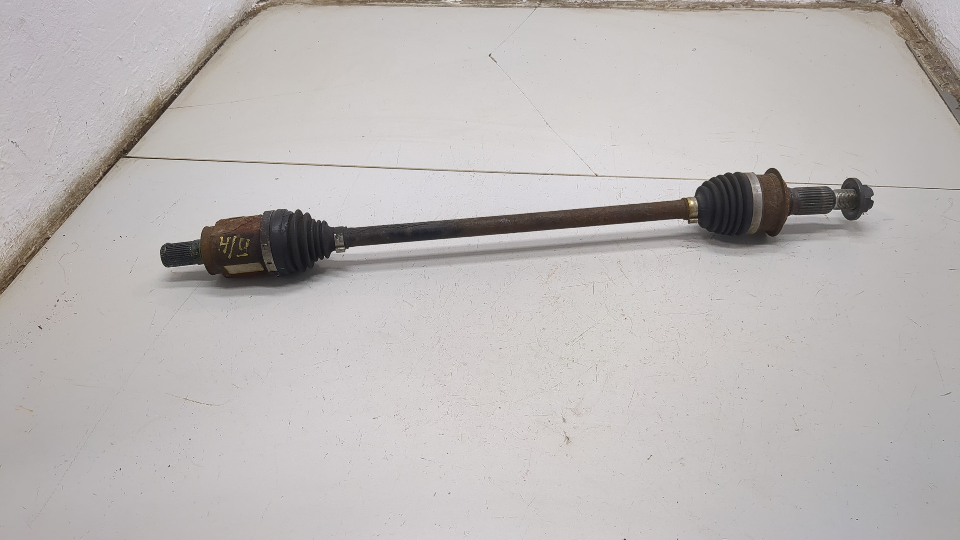 Полуось задняя