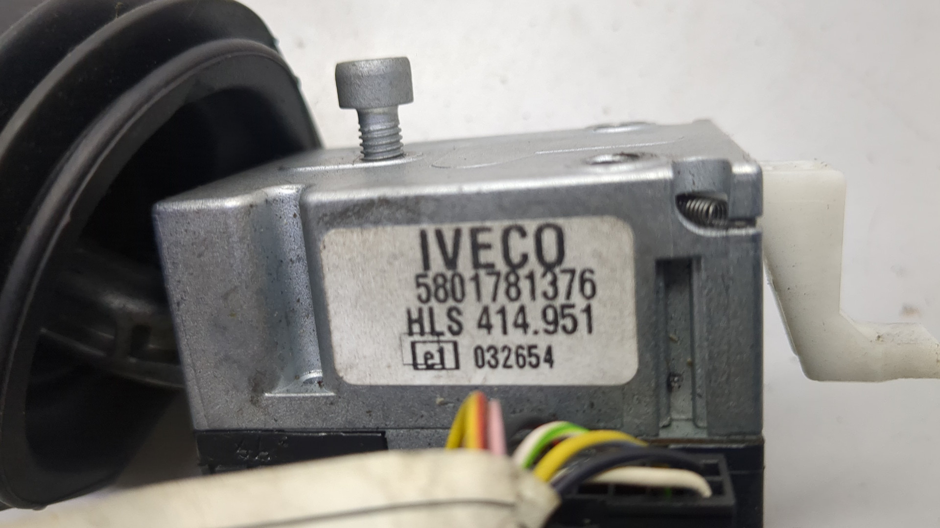 Переключатель поворотов подрулевой