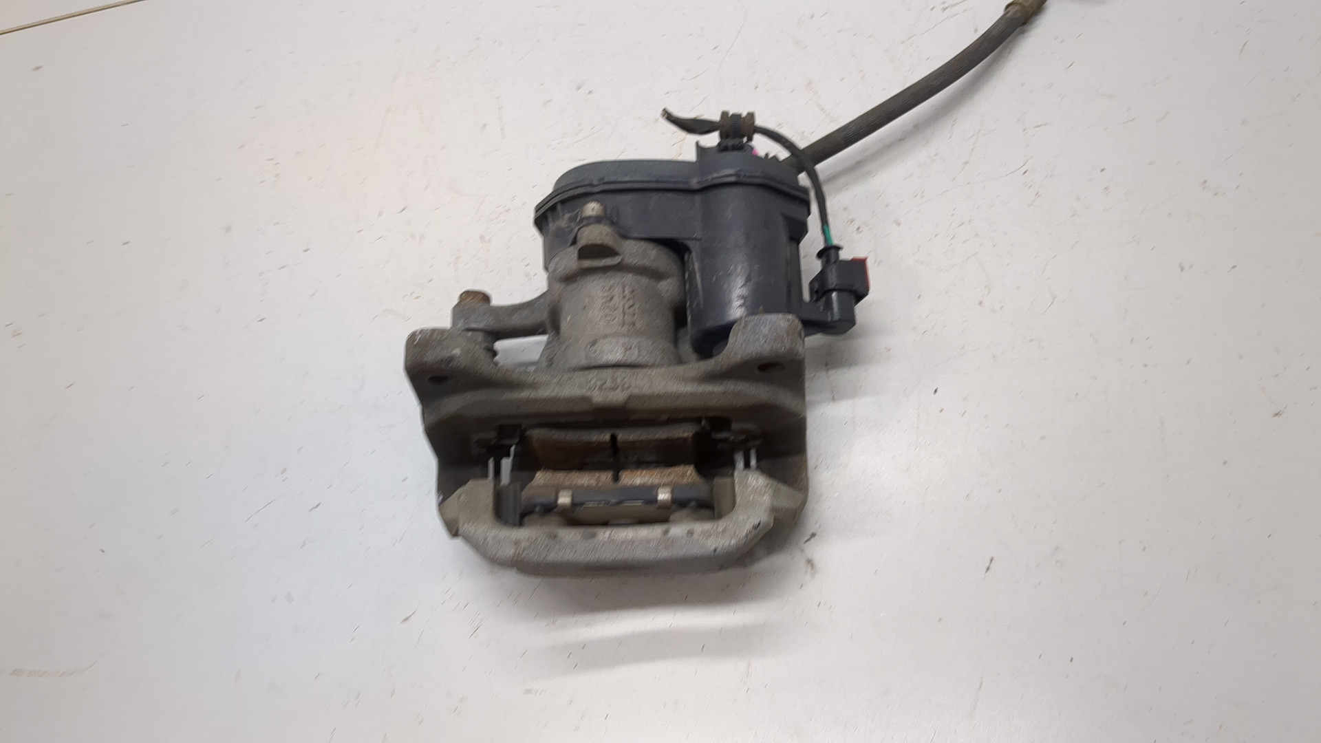 Суппорт задний правый