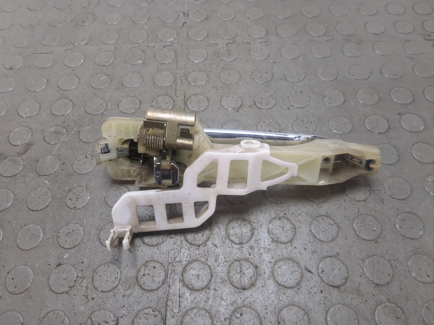 Ручка двери наружная