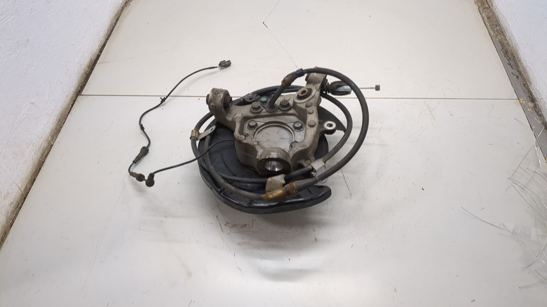 Кулак поворотный задний правый