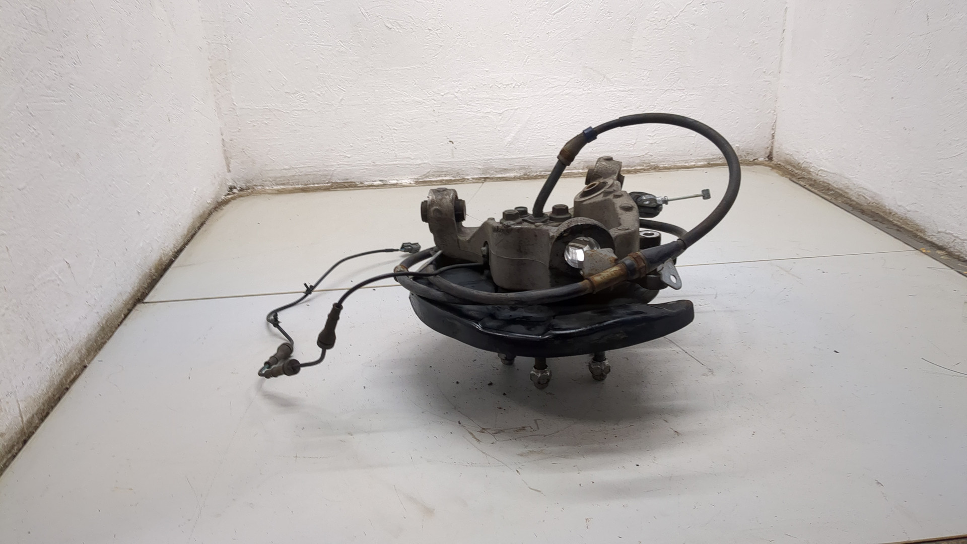 Кулак поворотный задний правый