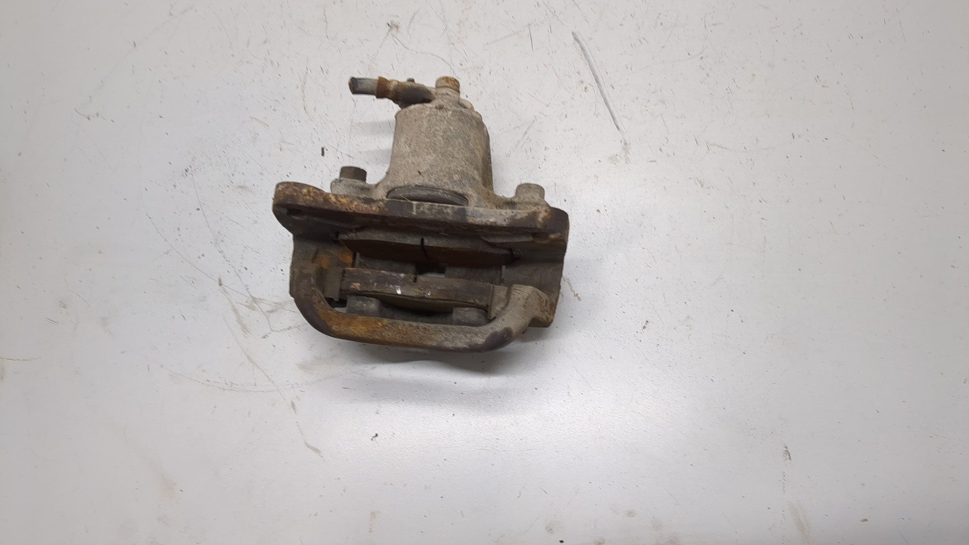 Суппорт задний правый