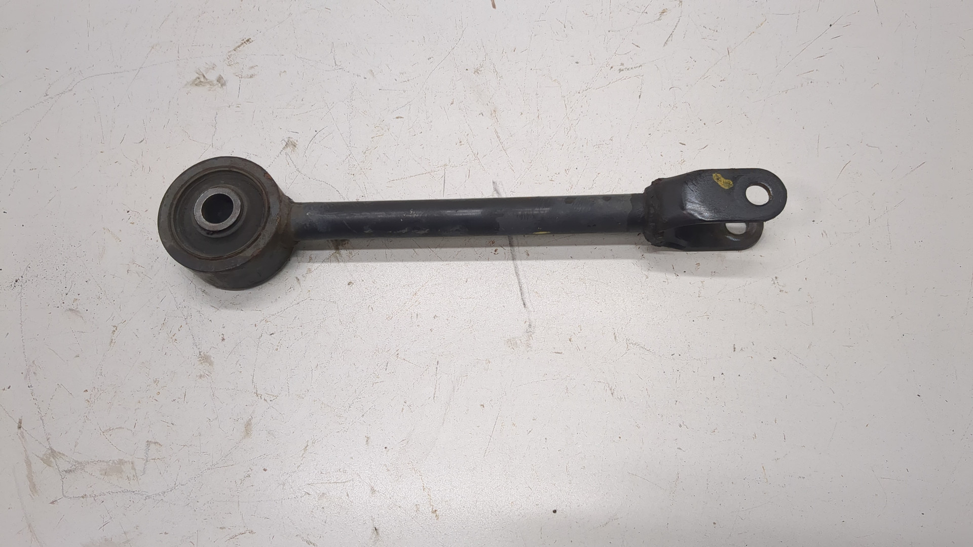 Рычаг задний