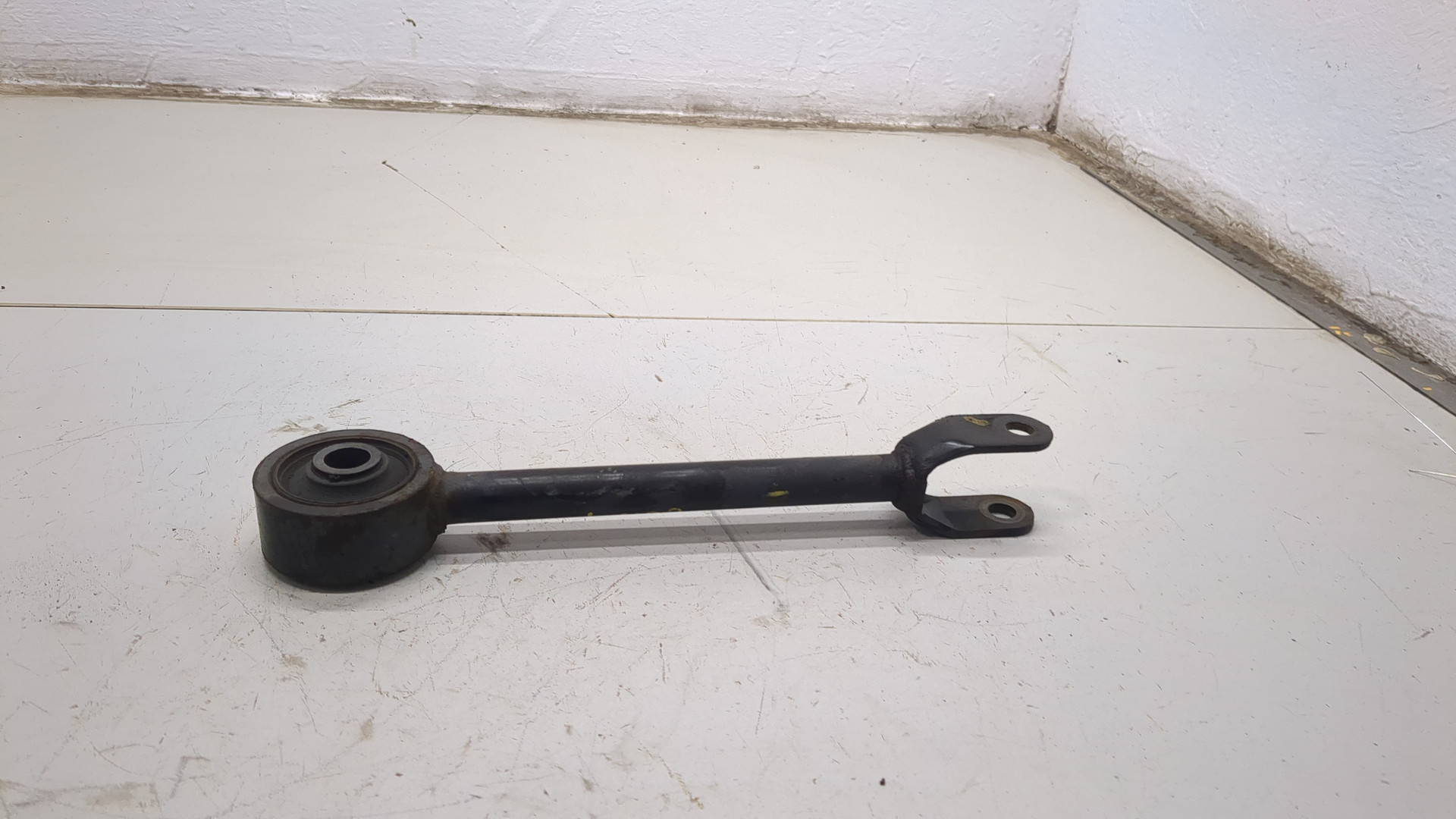 Рычаг задний