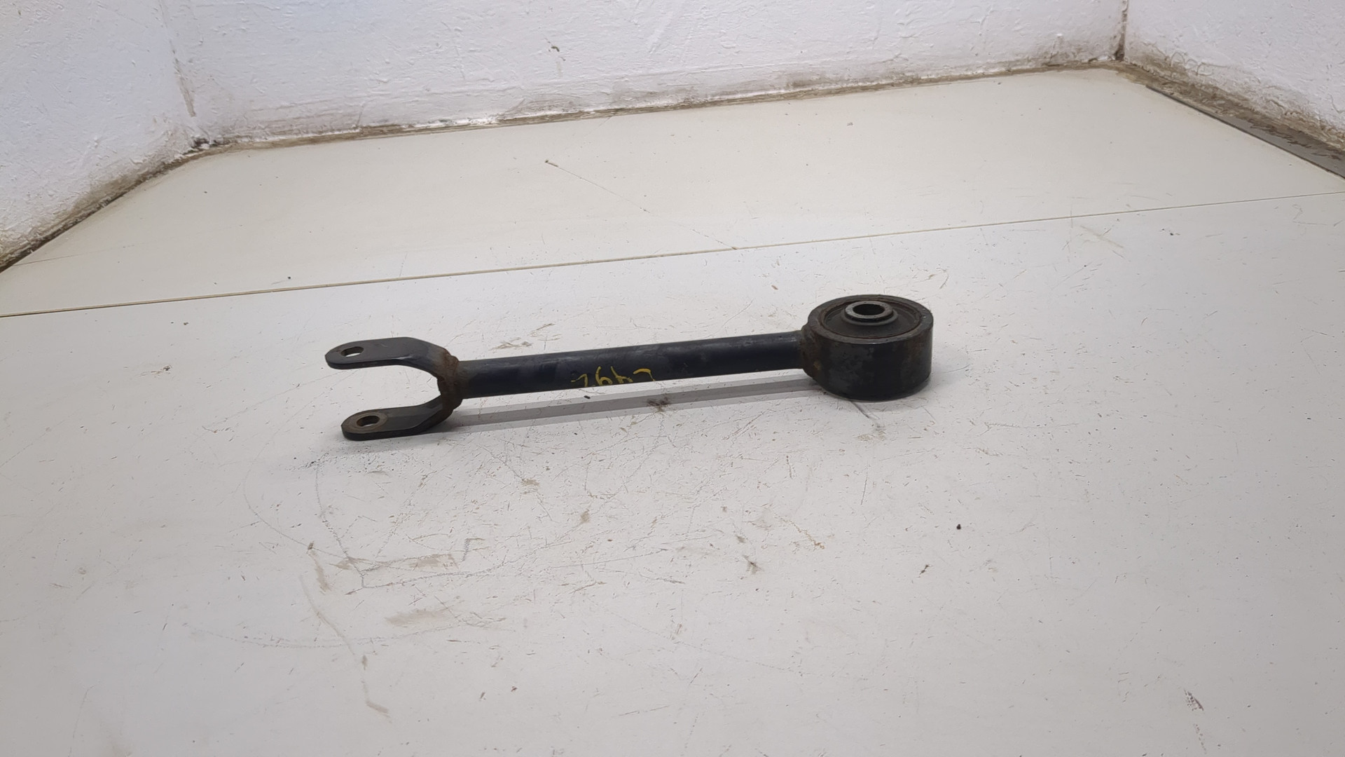 Рычаг задний