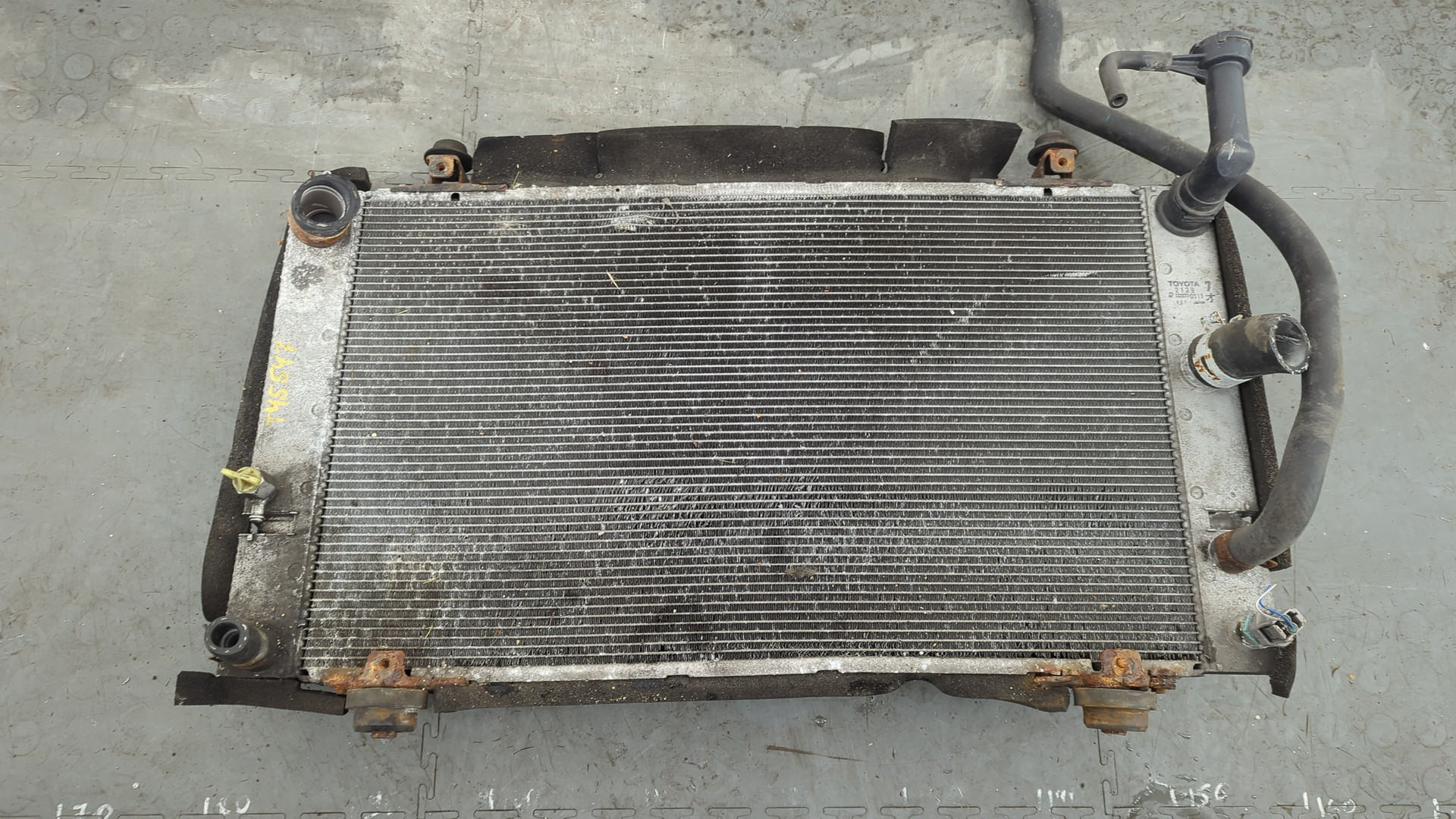 Радиатор охлаждения двигателя основной