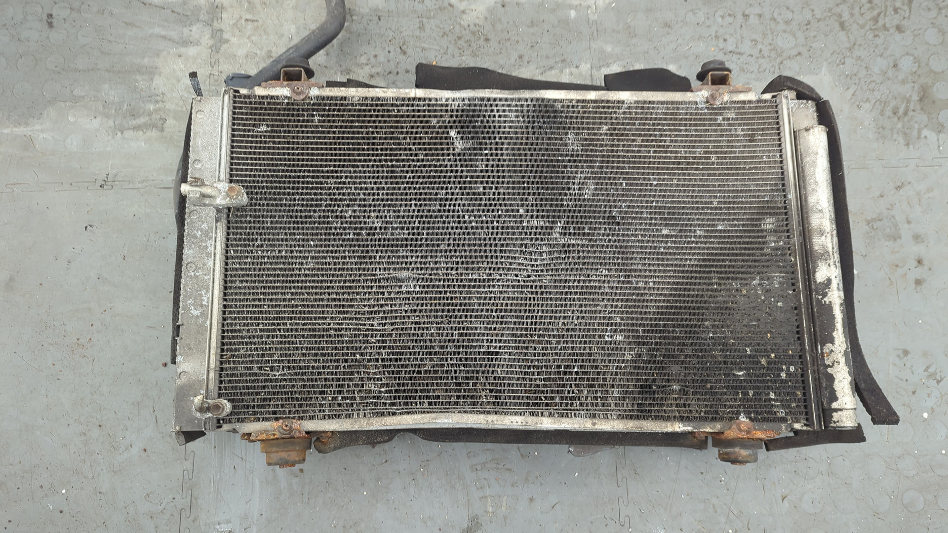 Радиатор охлаждения двигателя основной