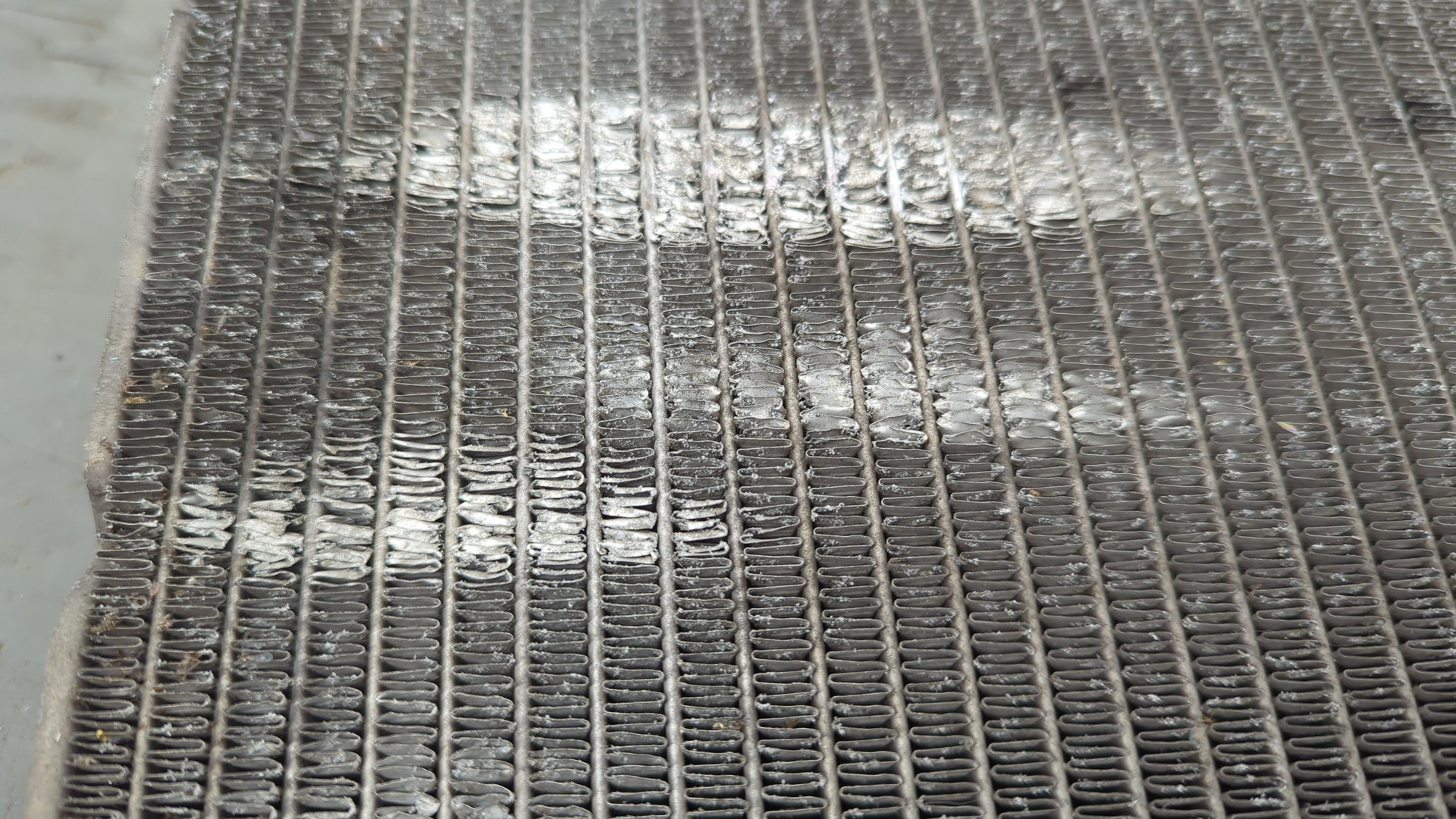 Радиатор охлаждения двигателя основной