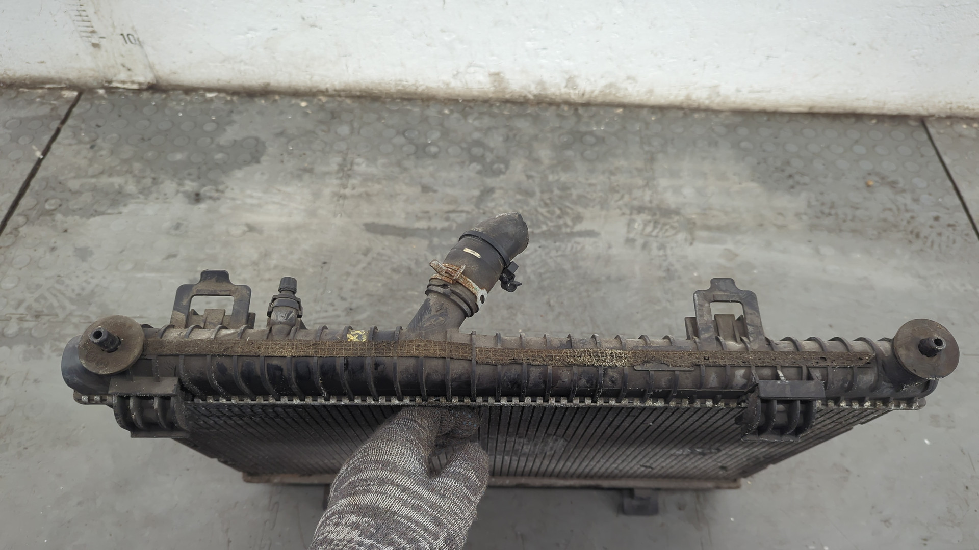 Радиатор охлаждения двигателя основной