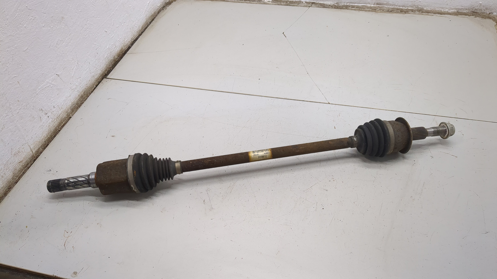 Полуось задняя