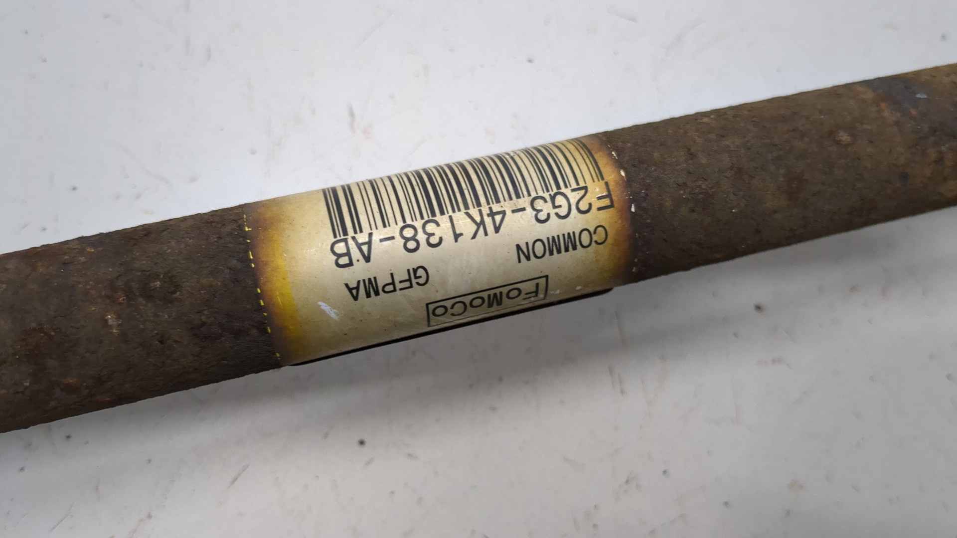 Полуось задняя