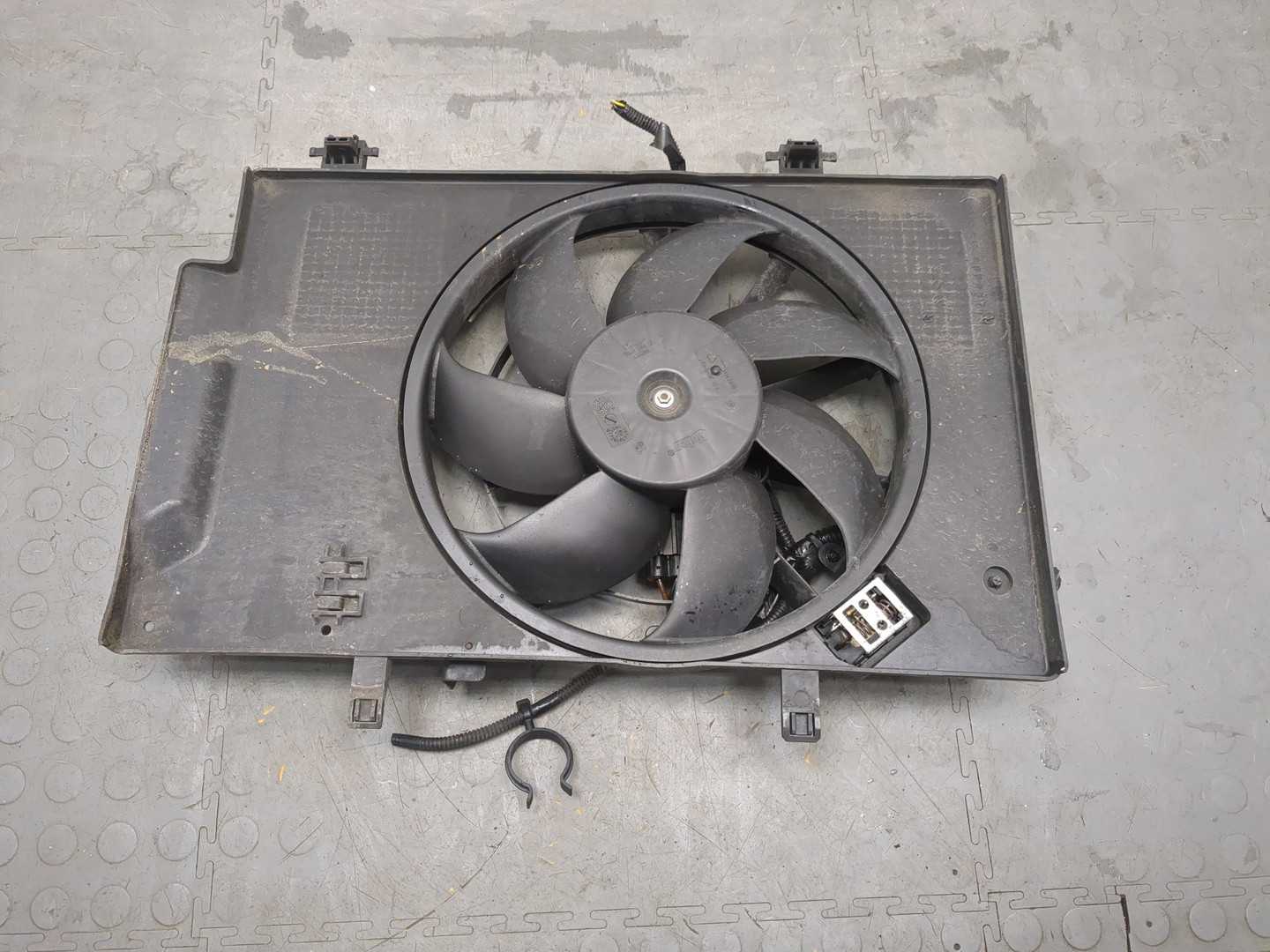 Вентилятор радиатора